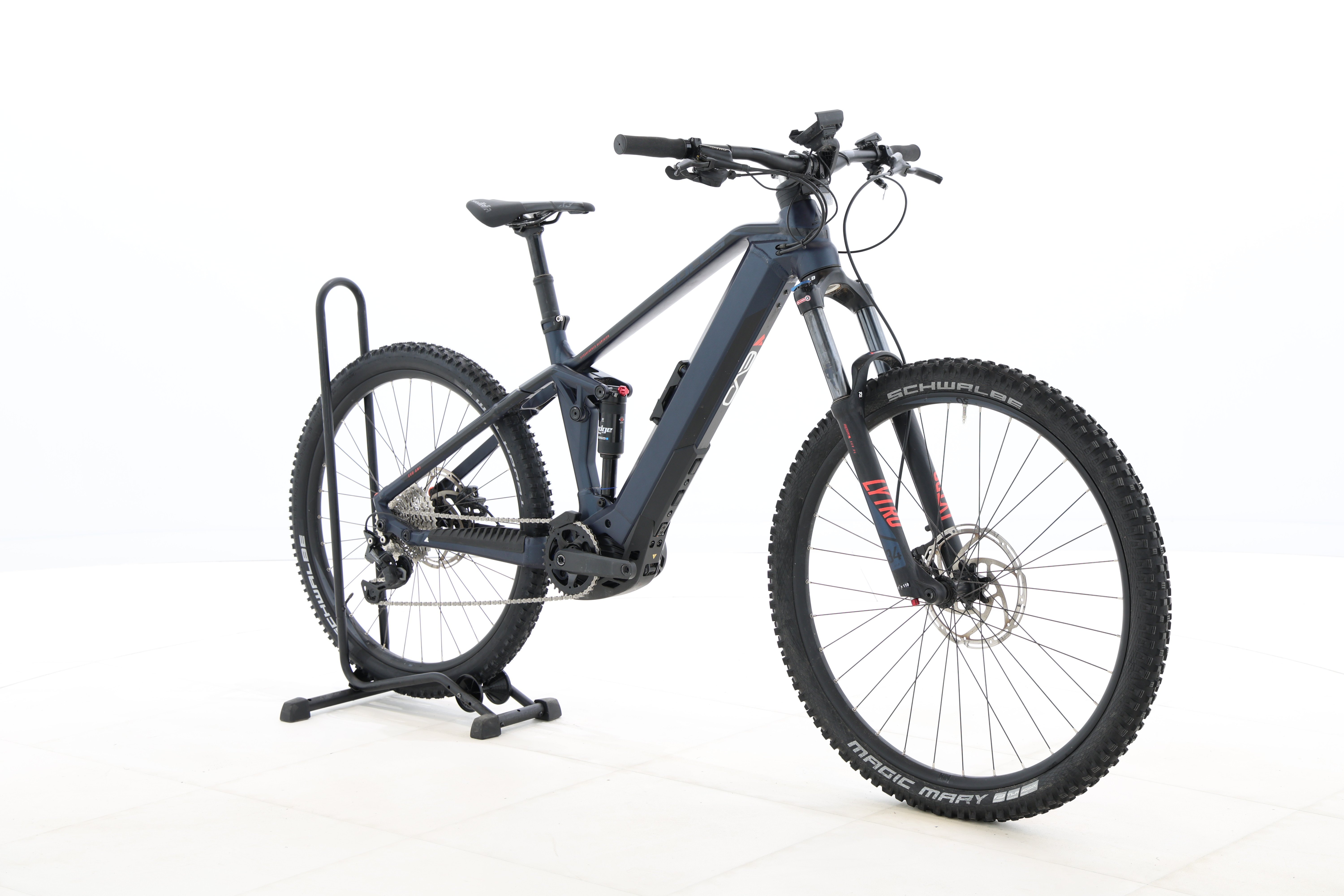 7b51f5c2-033b-48f7-8a92-f76110adc844