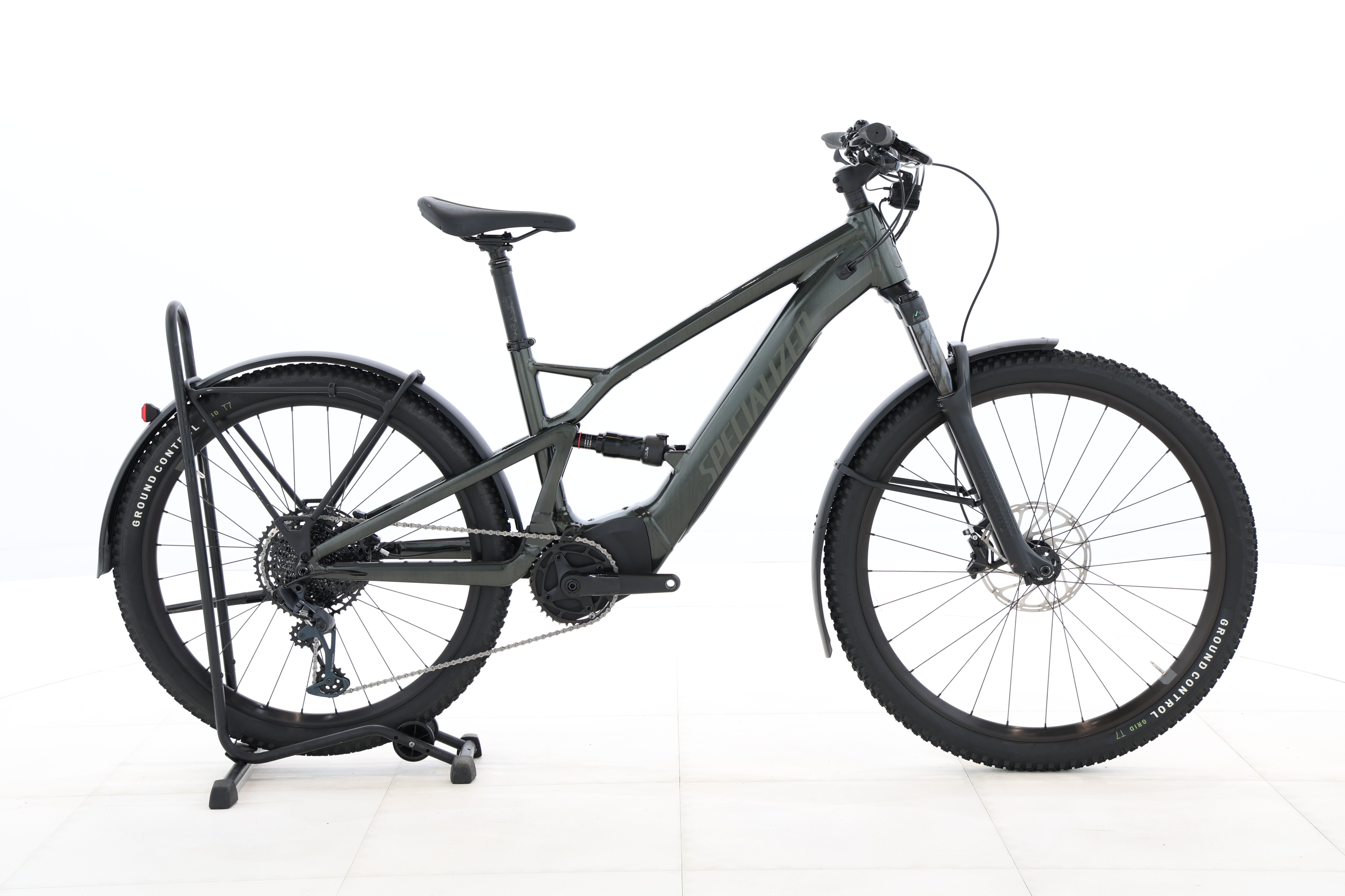 d4c9bbe9-1408-40fe-a9e1-2a94f79abe5f