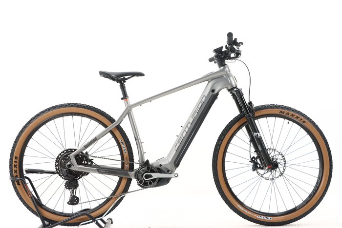 Centurion BACKFIRE E R2700I 750 2024