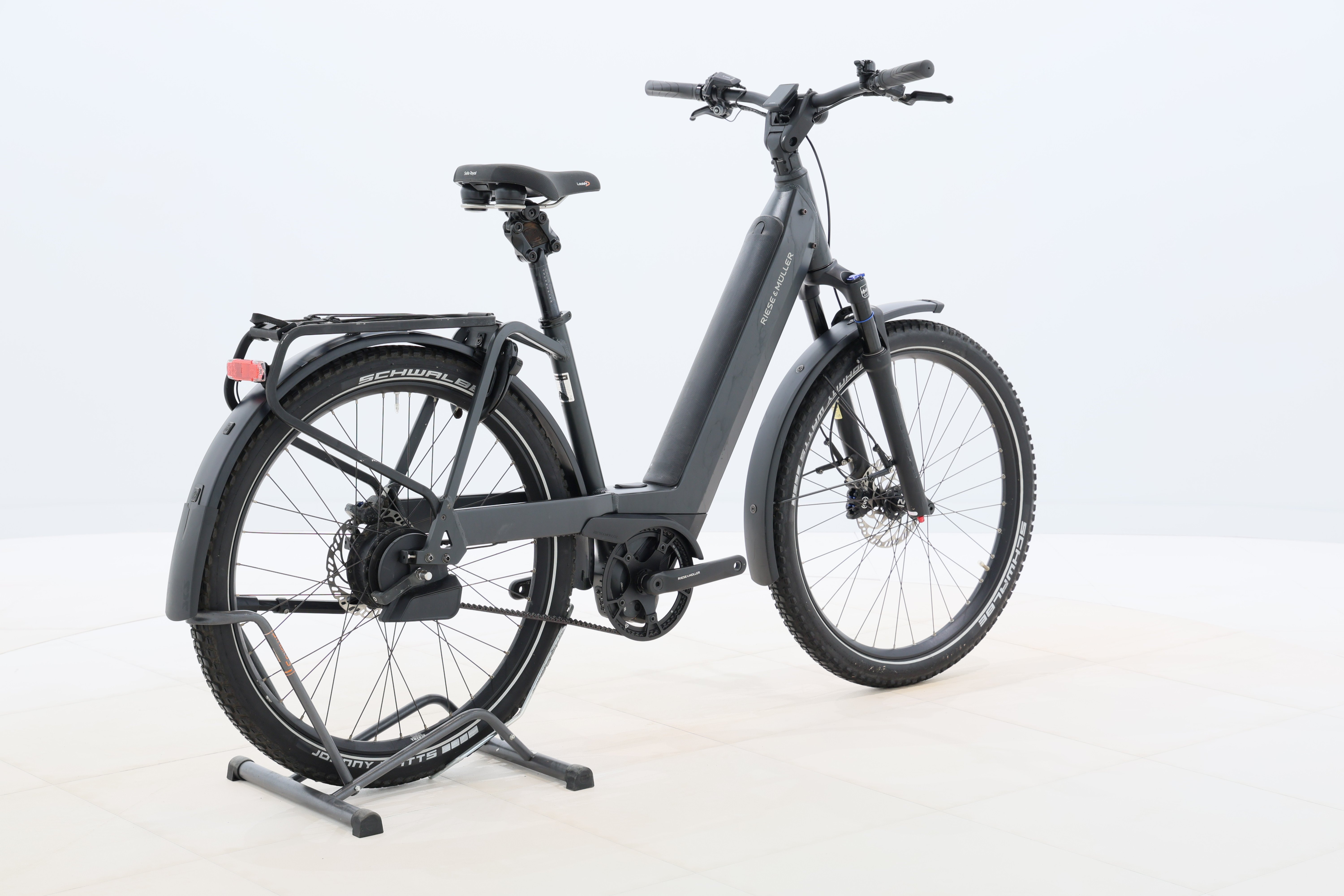 21a543cd-6fd9-4d7d-b5fe-58a711a9dd0a