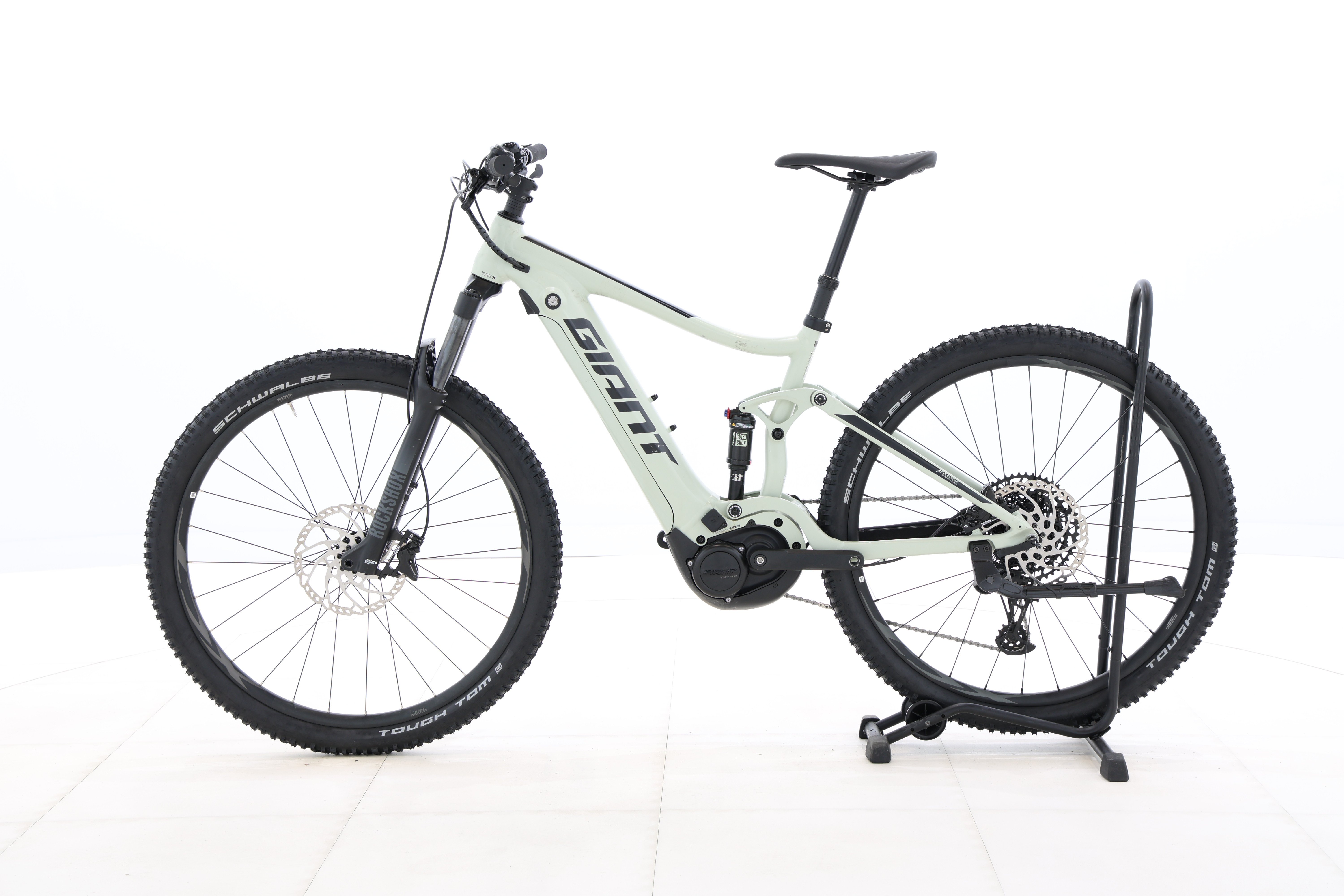 dfe53e5d-d27a-4af6-959c-8cf7dabbb8d8