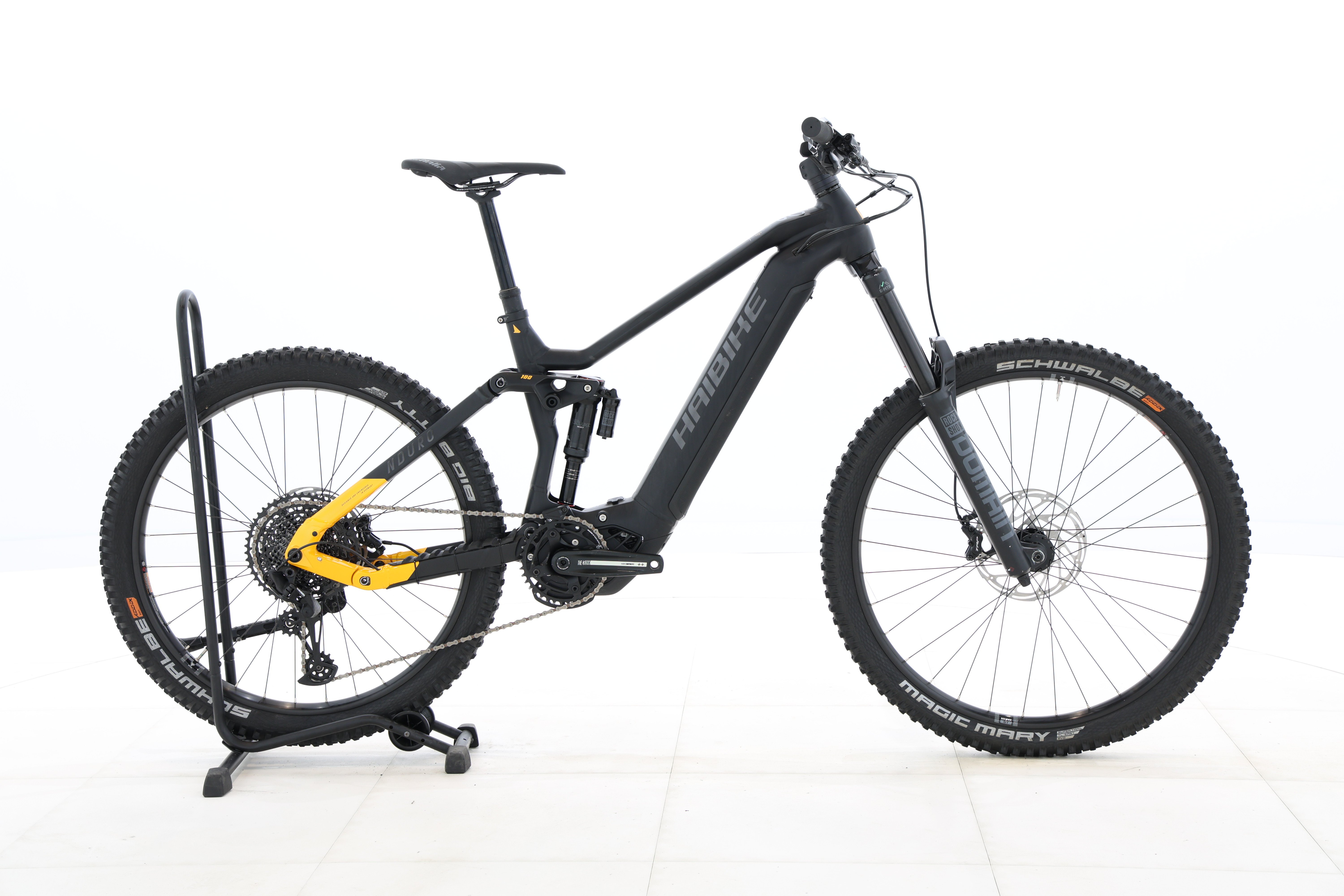 28ca3253-f49c-40c0-b93d-28f7291cf3b7