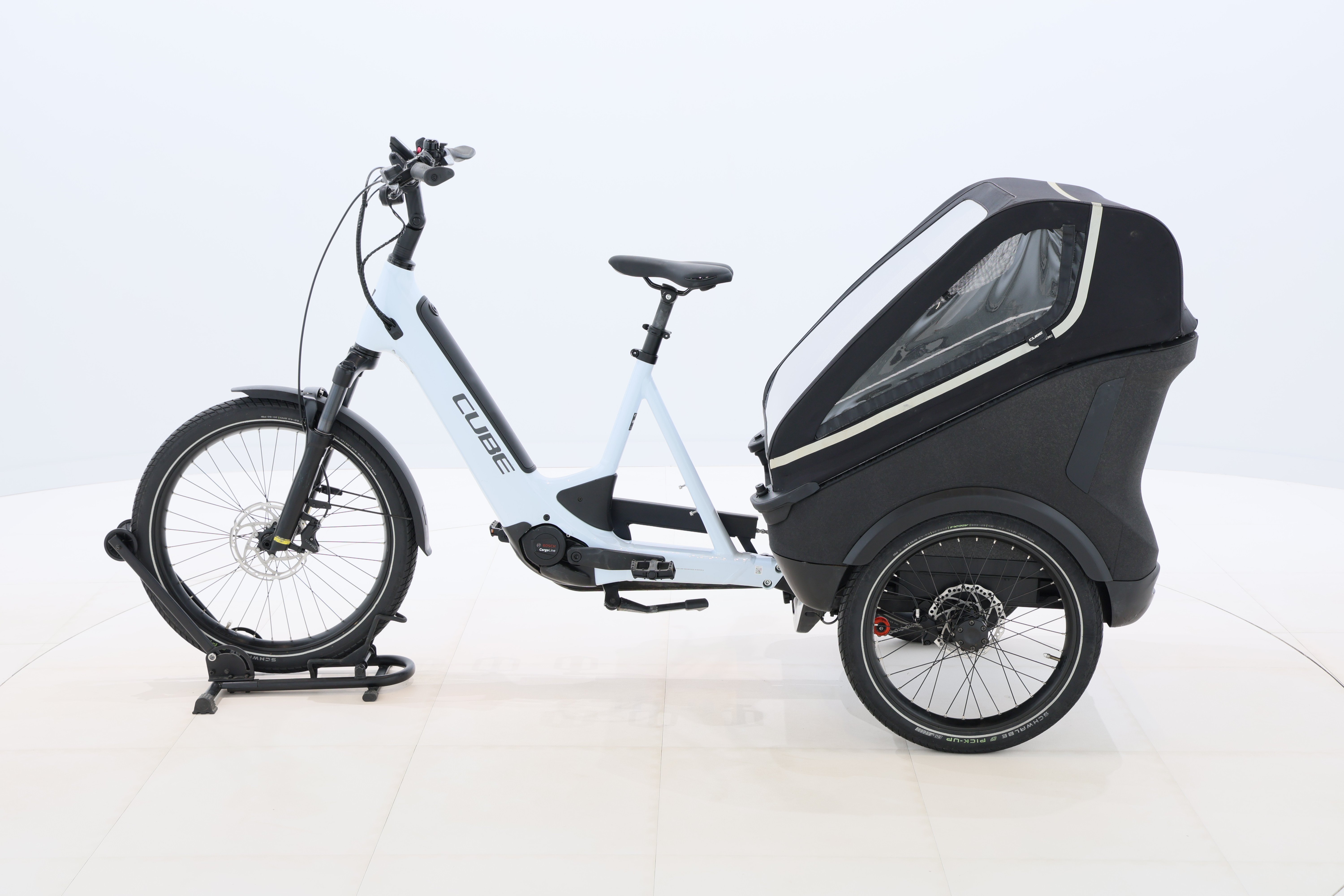 6fb7751f-82d4-470a-a0d8-8eb272616049