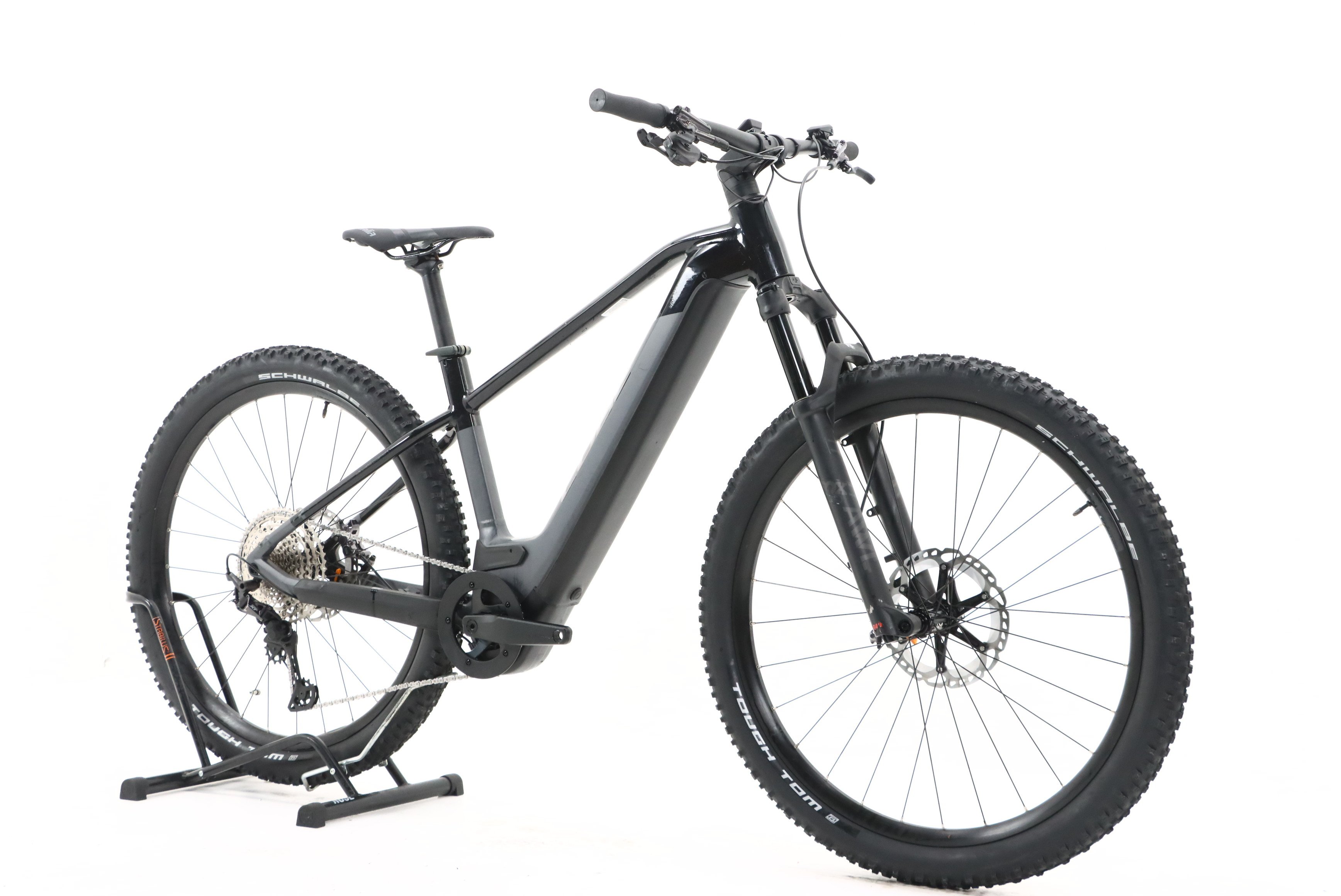 b69f1f58-2692-4fea-98f6-38a741513f5a