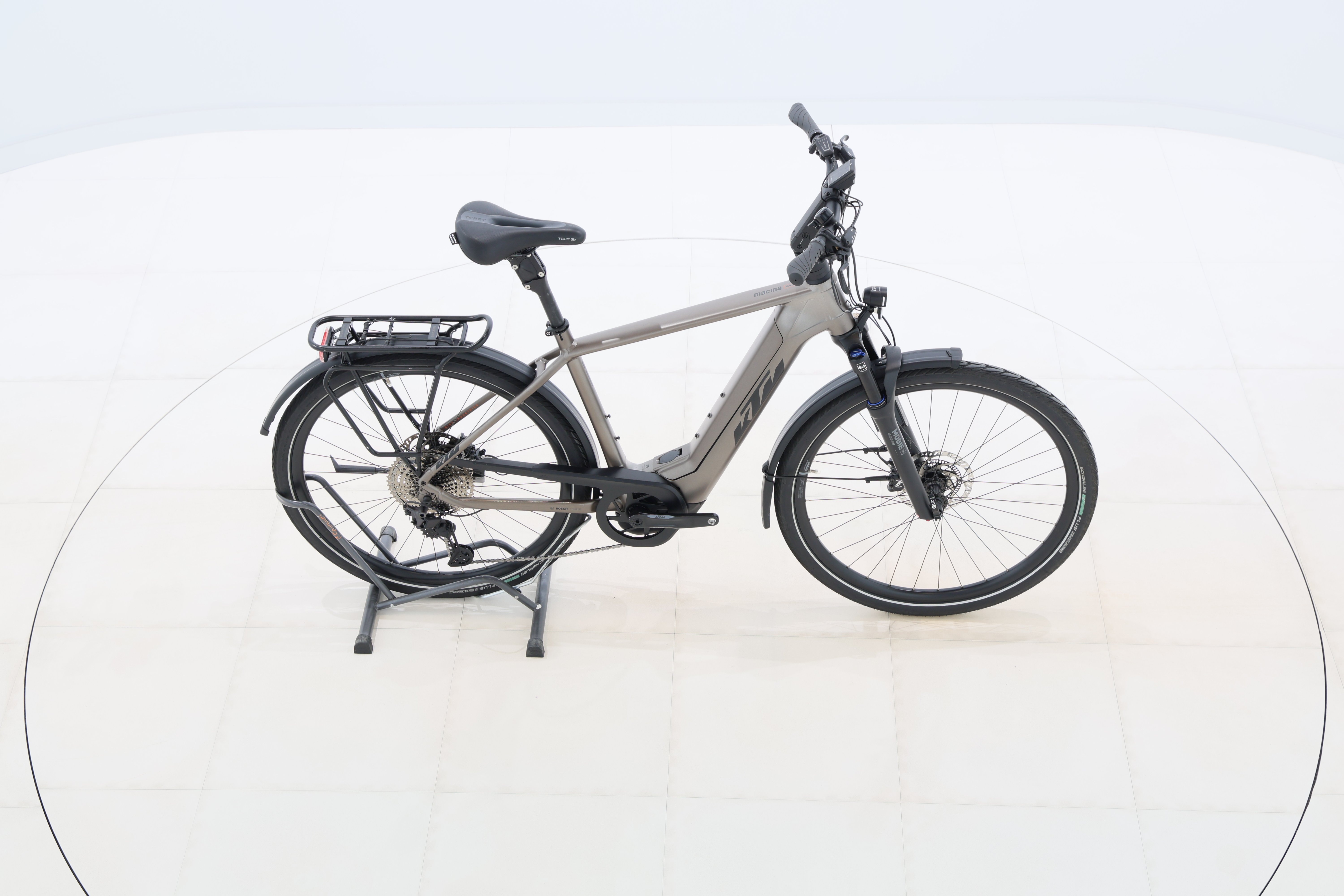 d06f5387-2d01-48c3-a692-42cc3fcf3a7e