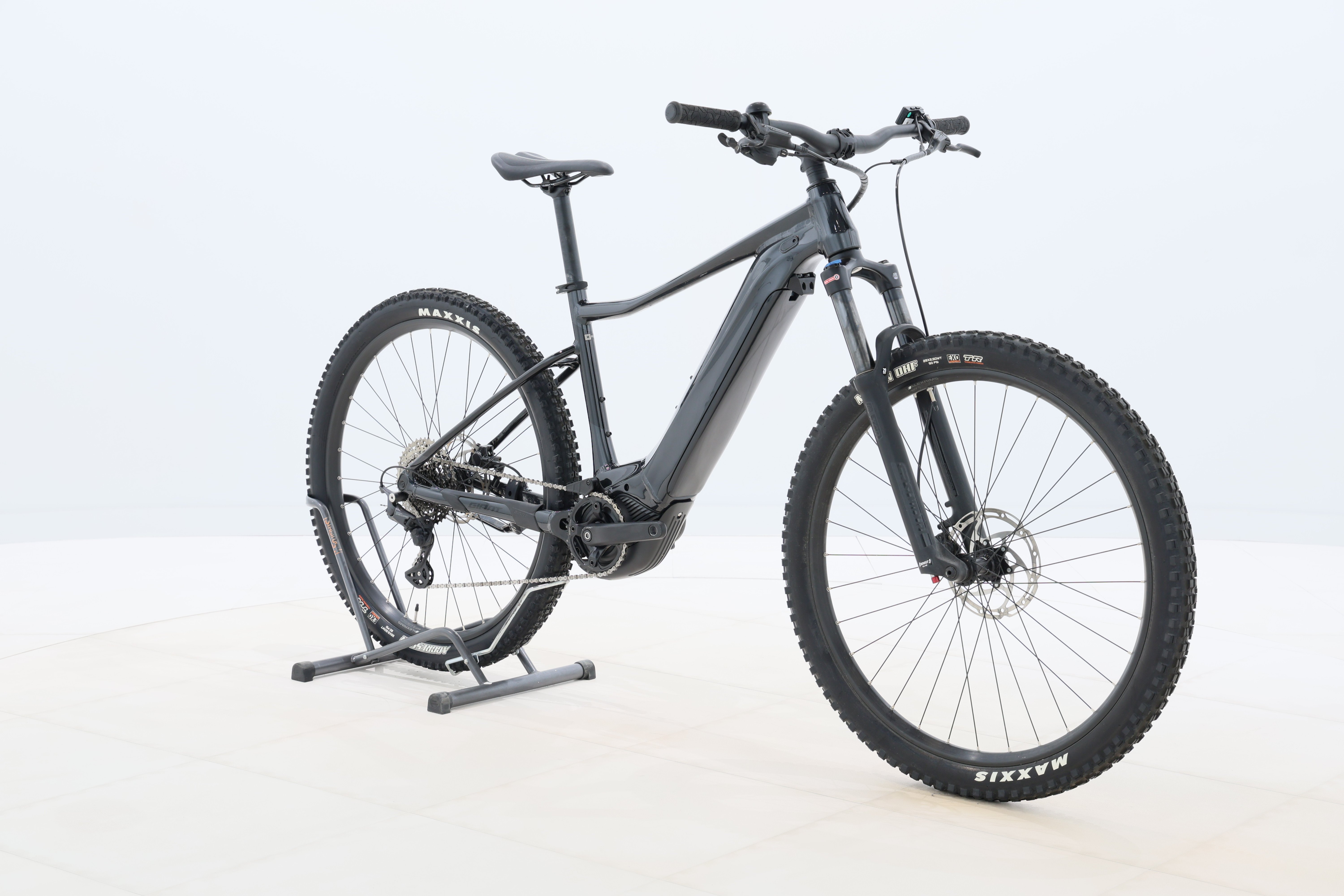 e27130dc-c993-4dc1-8a01-6be5cfa049a5