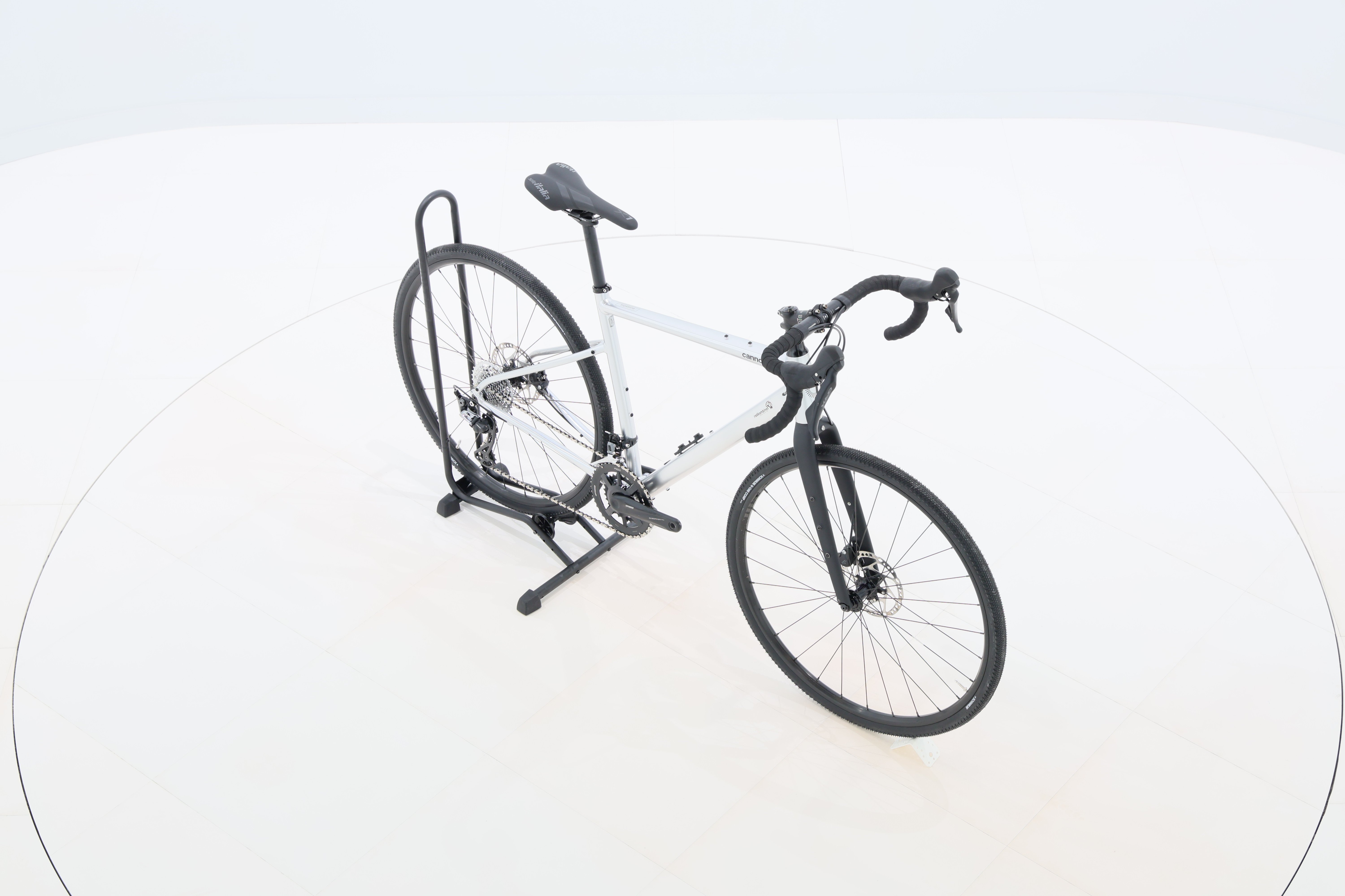 93cdf6e1-d5e0-42ad-abde-38d9e42b48a5