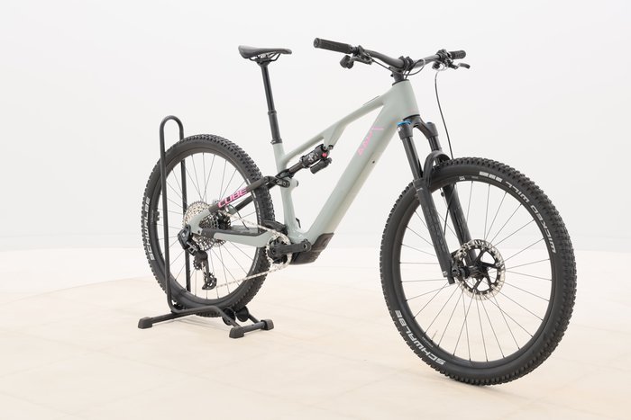Cube AMS HYBRID ONE44 C:68X TM 400X 29 2024