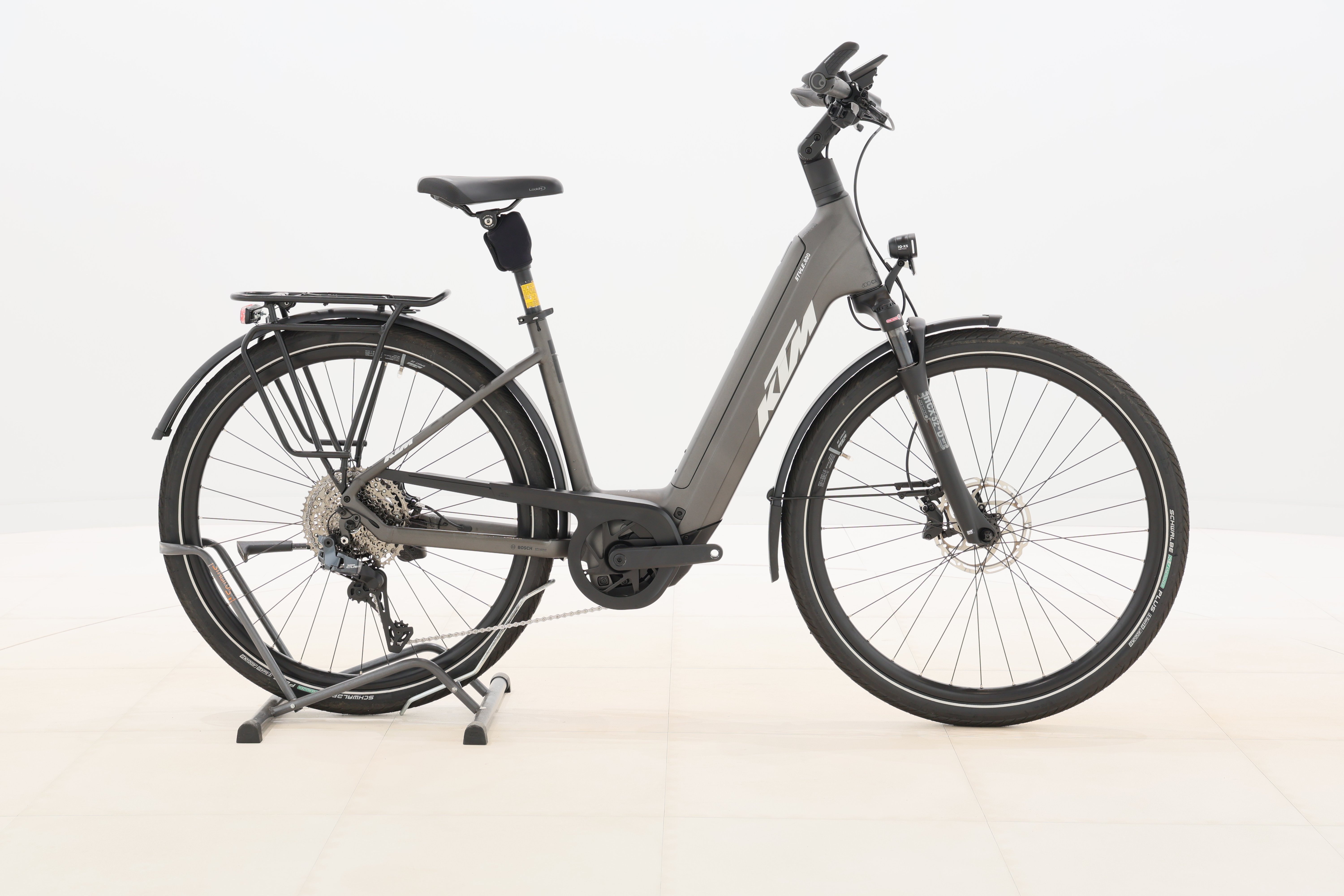 d258eedb-f8e2-4b61-93f8-5edfe9898096