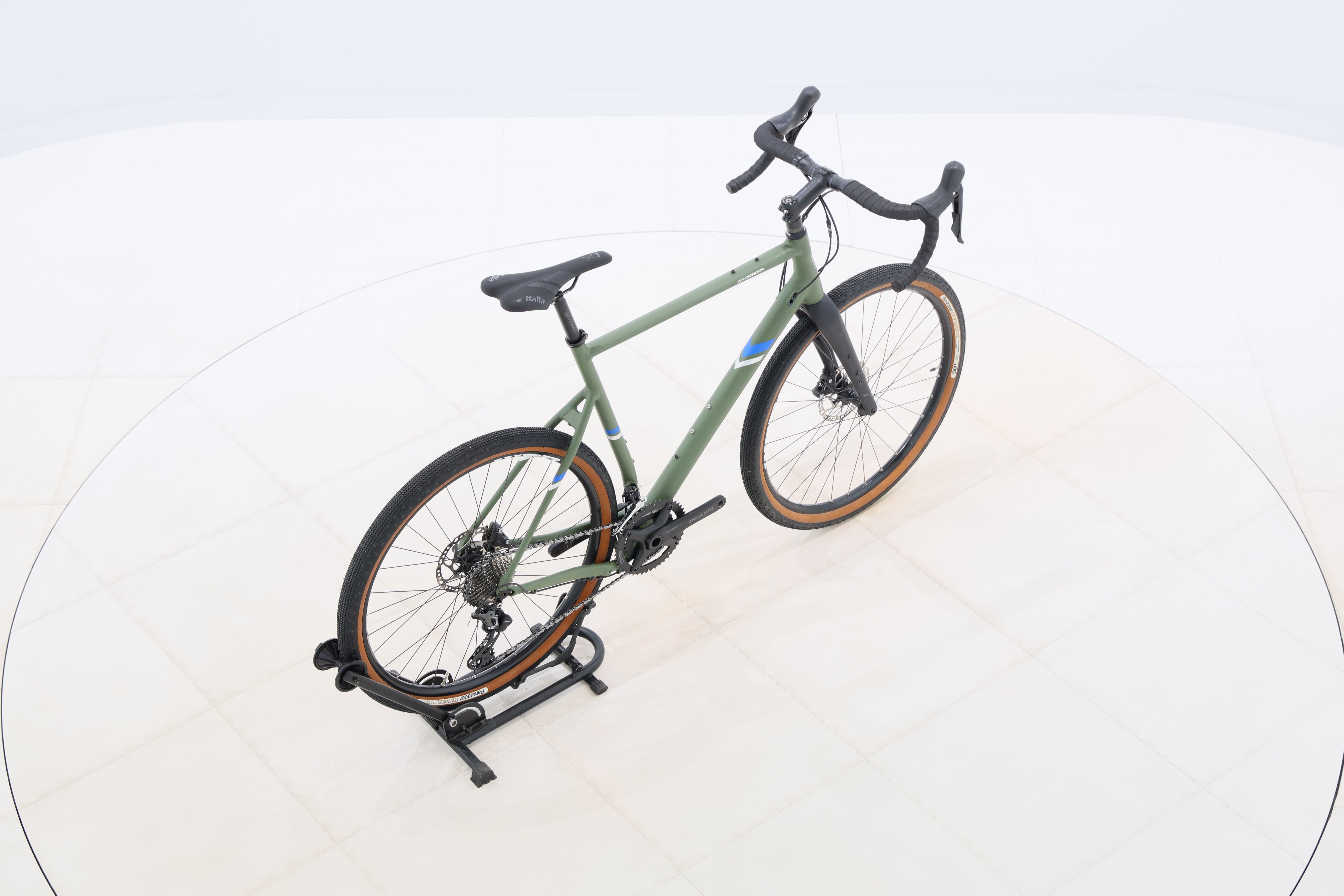 e196cac1-e0e1-4afd-a258-fb20a4ecd1df