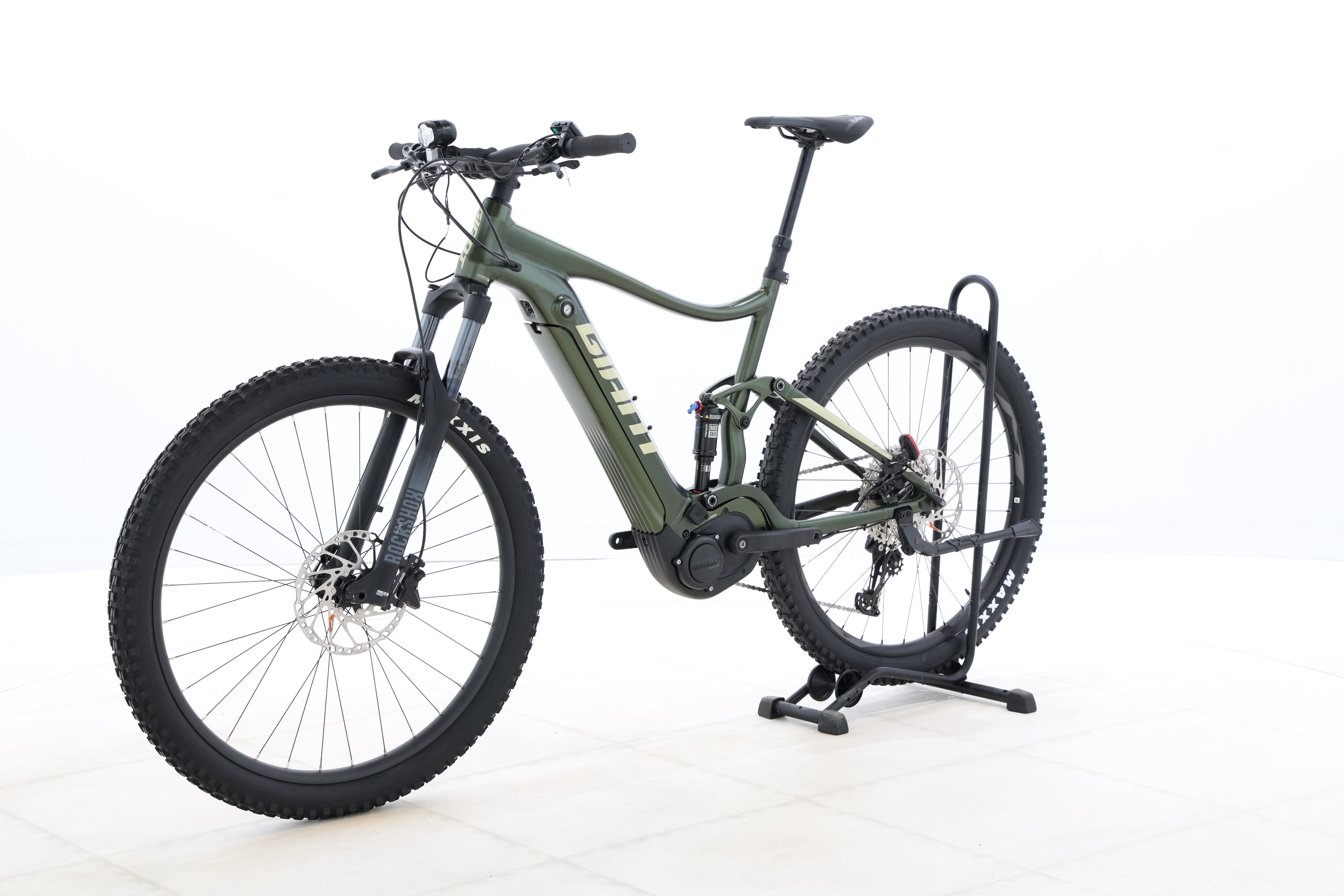 240ba25a-765e-45c1-b82d-fb7da2c95f6d