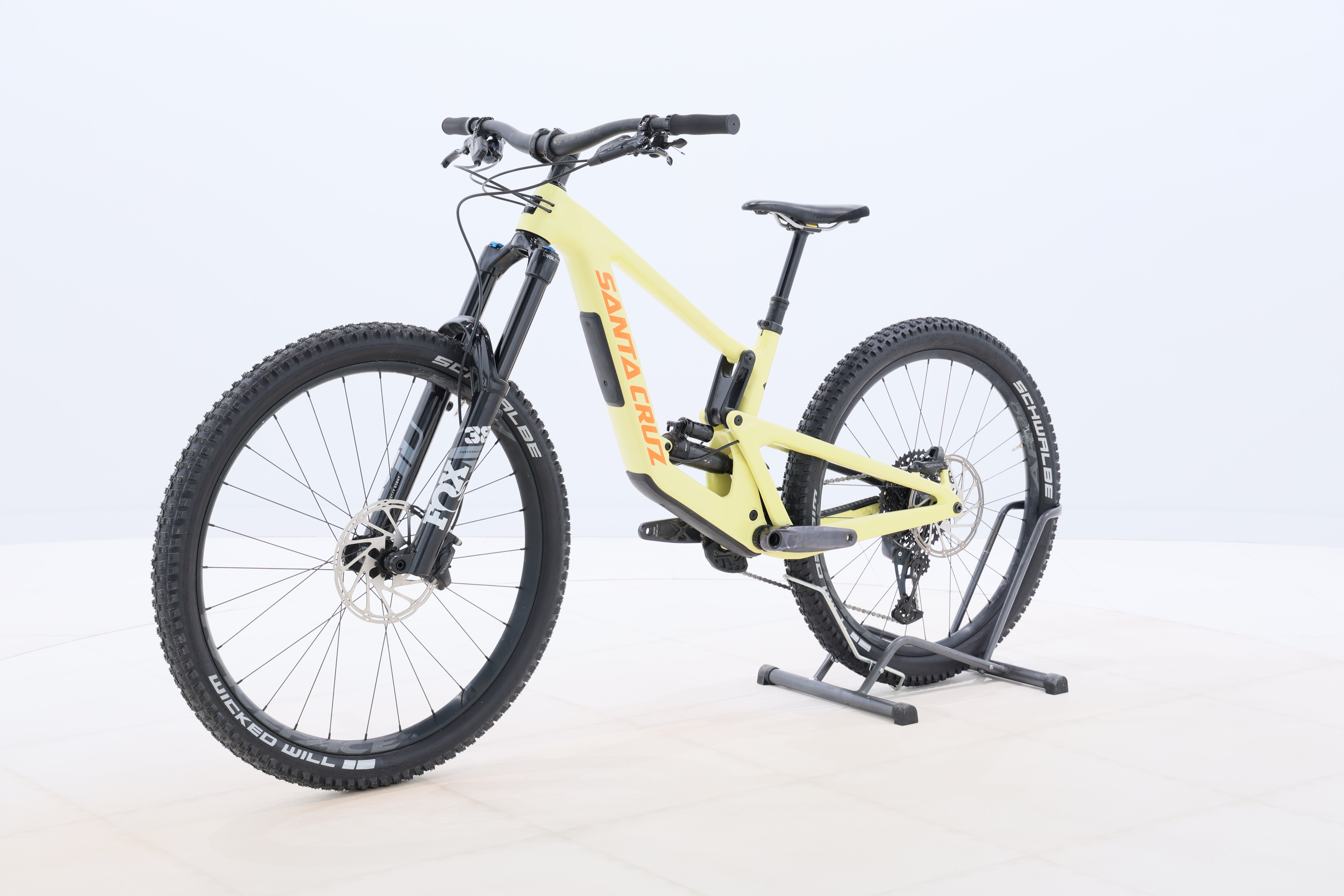 76ec0a8e-933b-4819-8846-045e43ff3f06