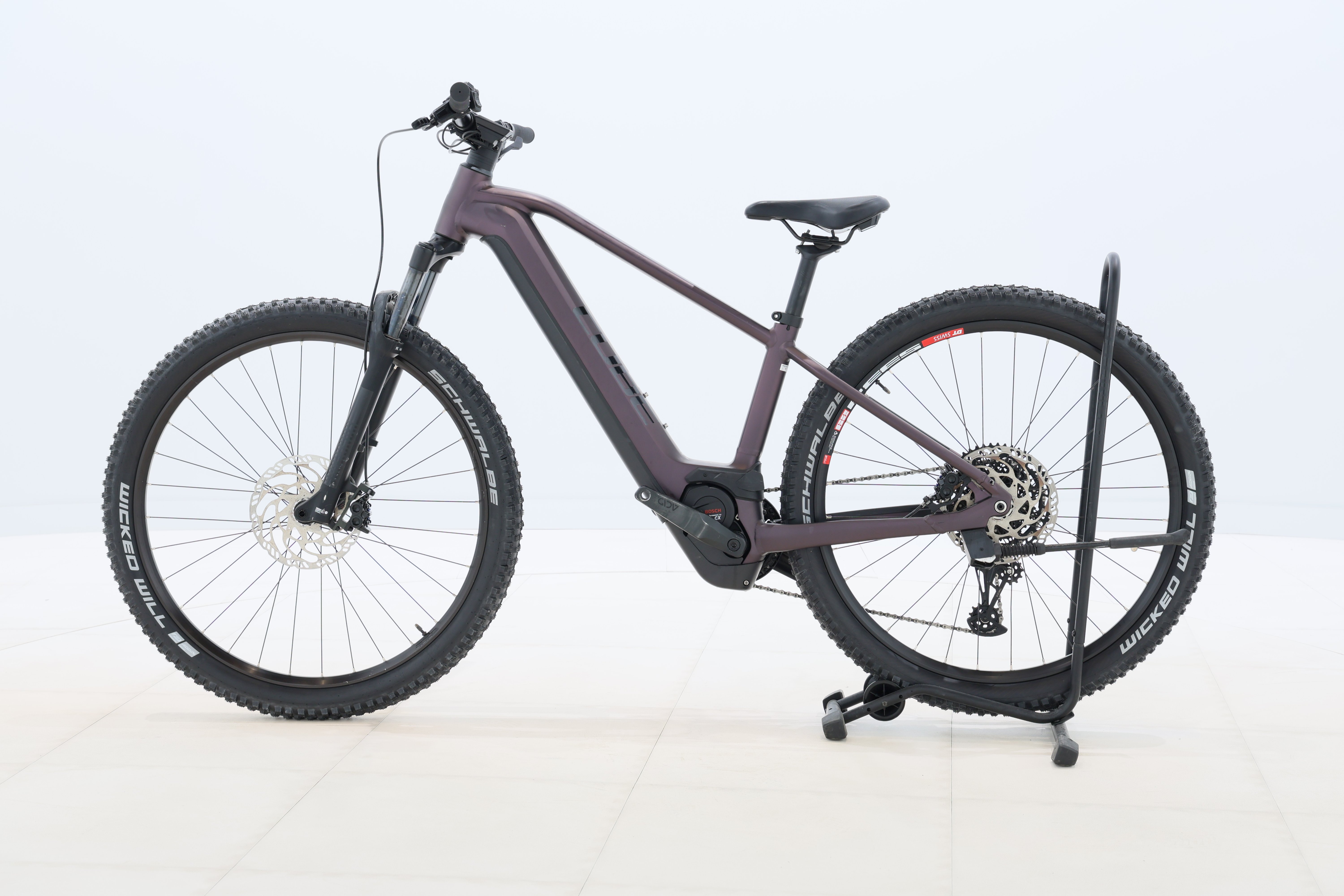 a01f916a-6302-42d0-9203-eab8274656bb