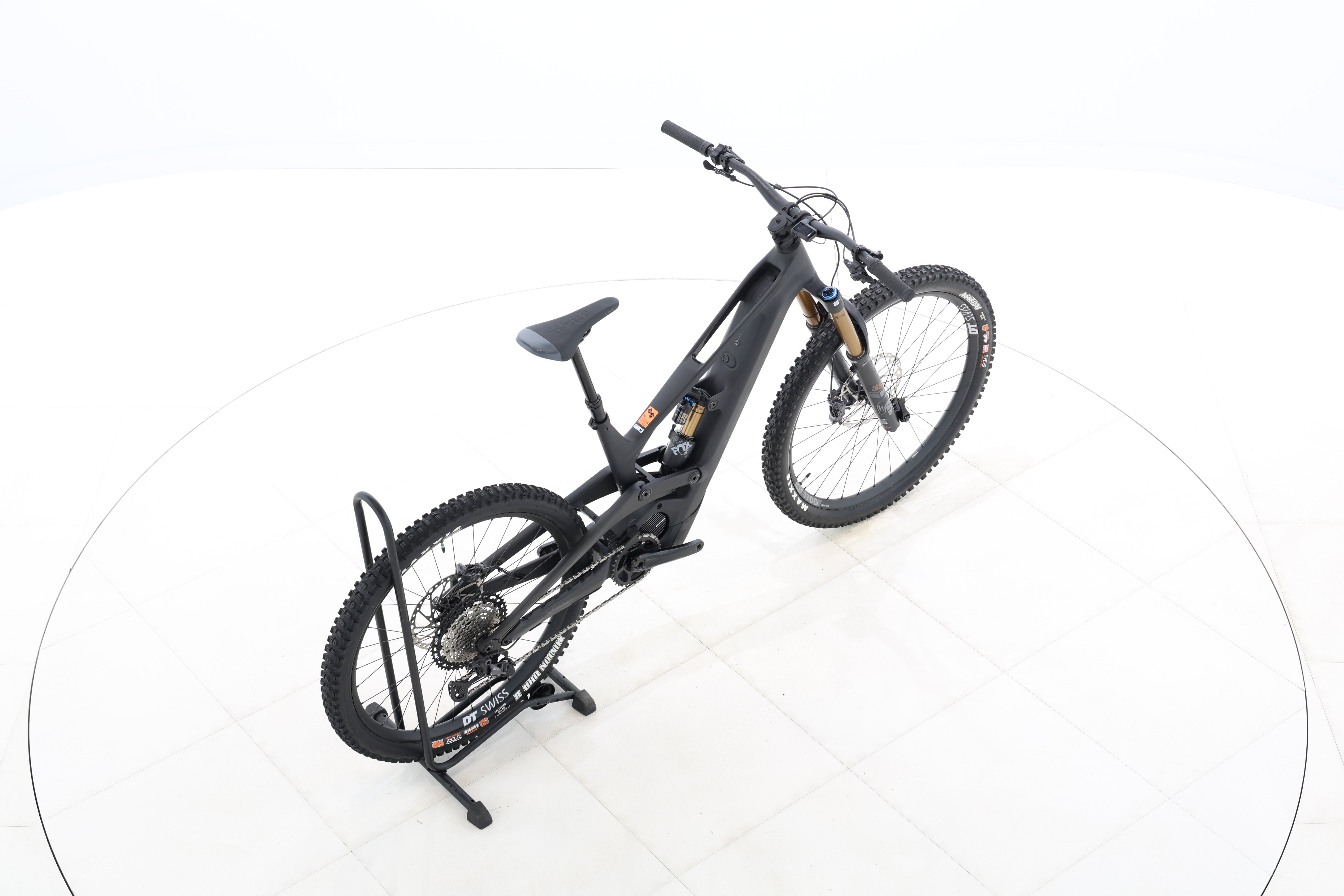 b7b735e5-a00a-423d-9c9d-9a3ed1a21c1b