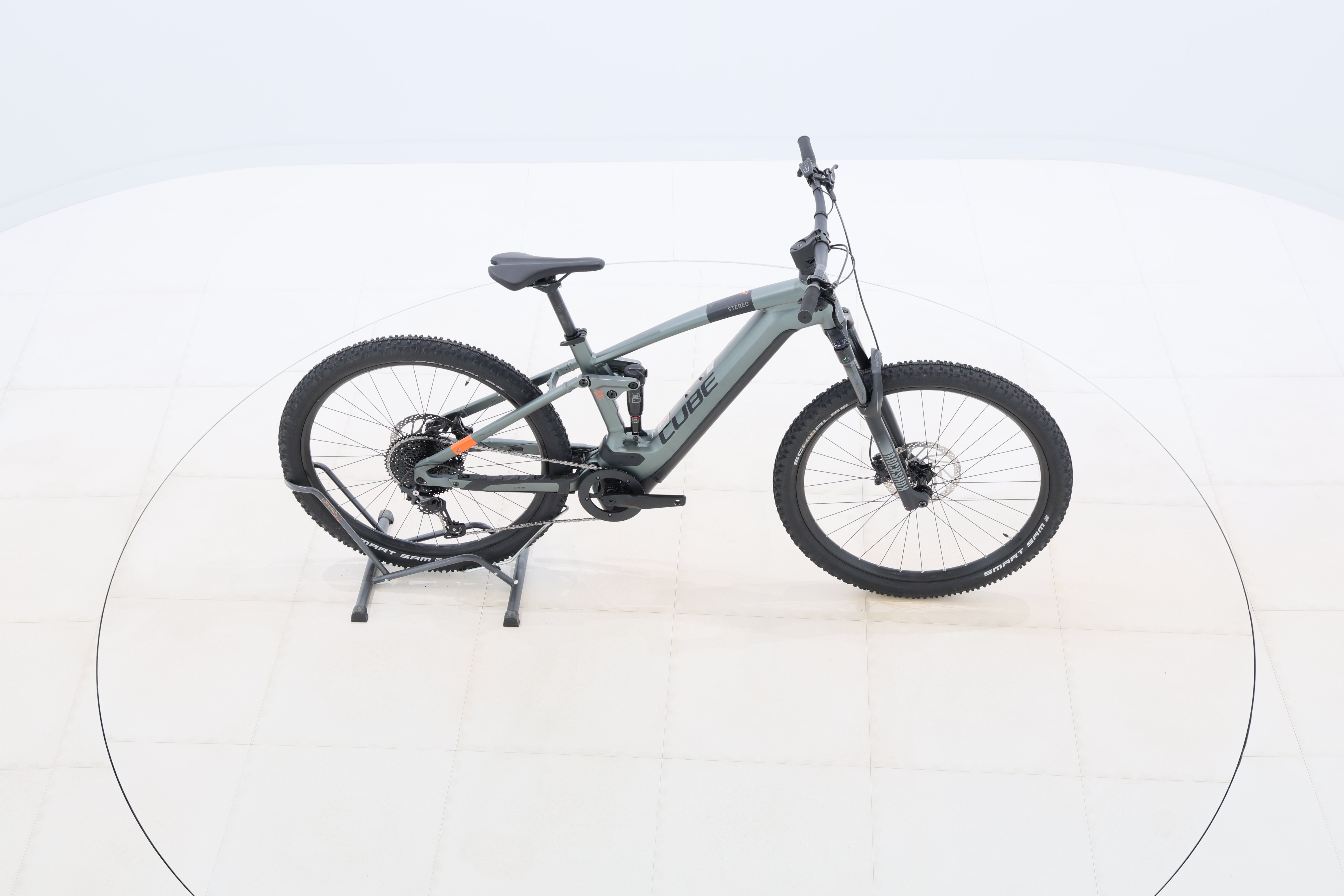 073fd8ab-e299-4144-bb4f-ebeed3999714