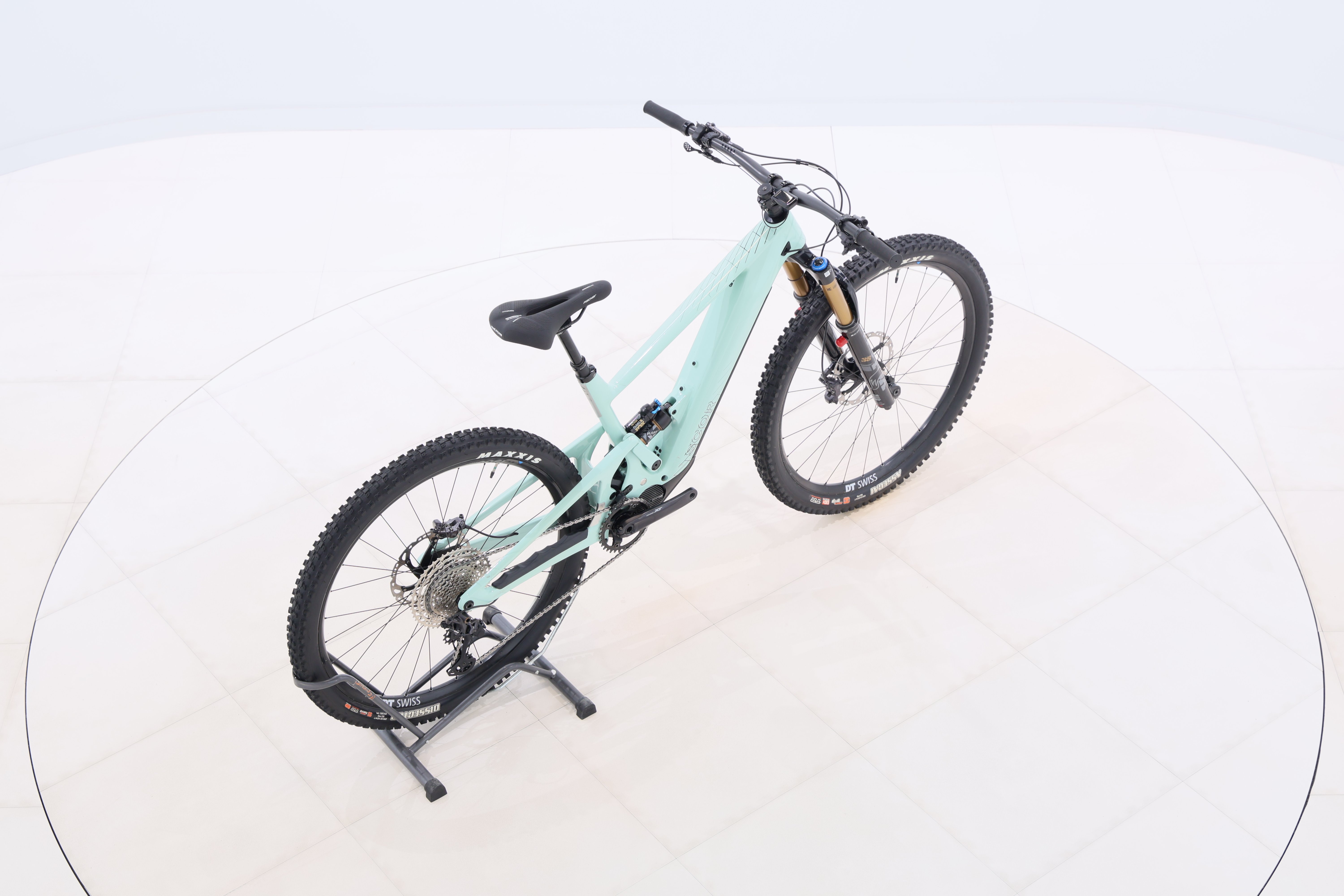 f0c726fe-b897-4fb2-8033-63041e97ce83