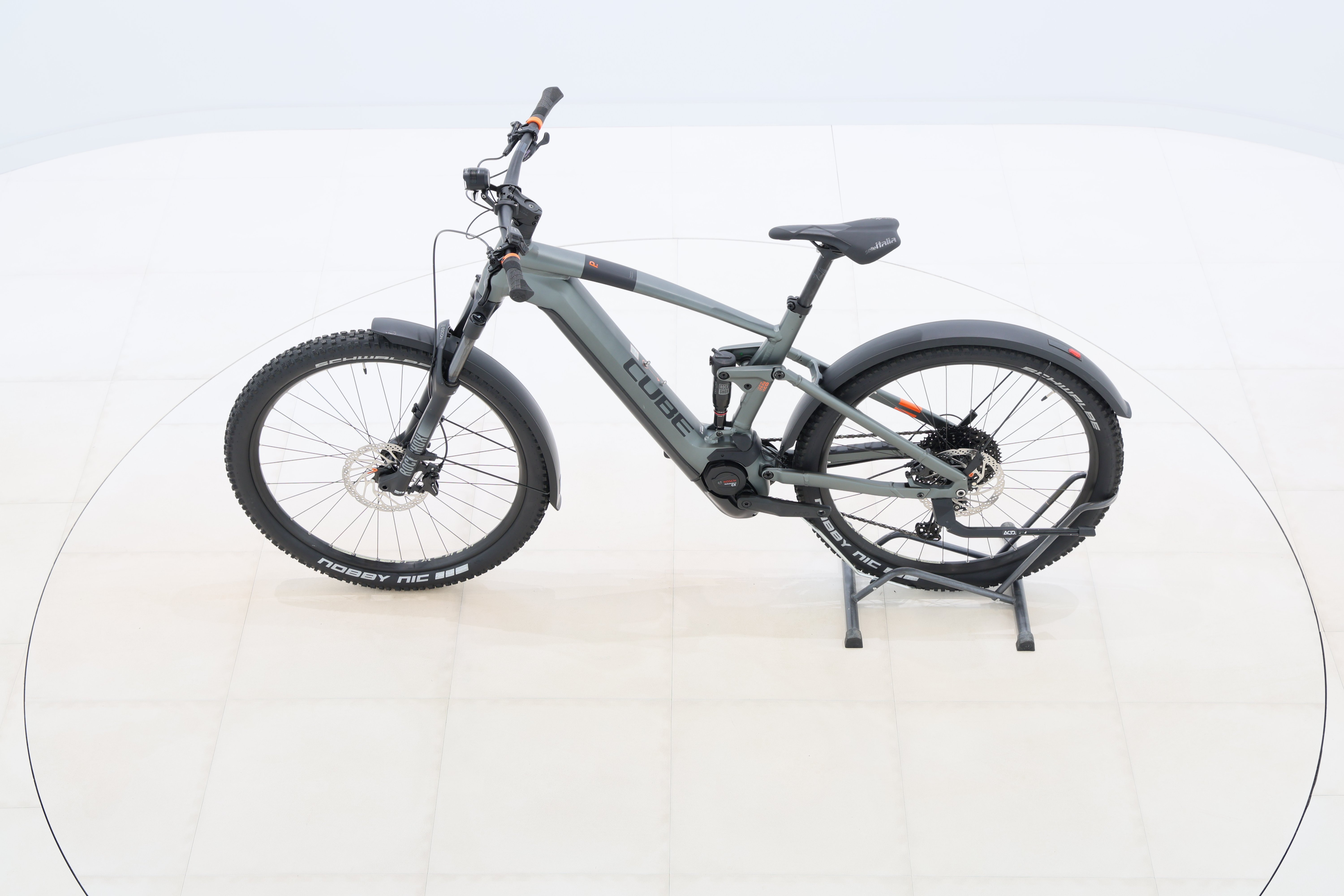 0954b218-f32d-470f-ac7b-a2c74e107979