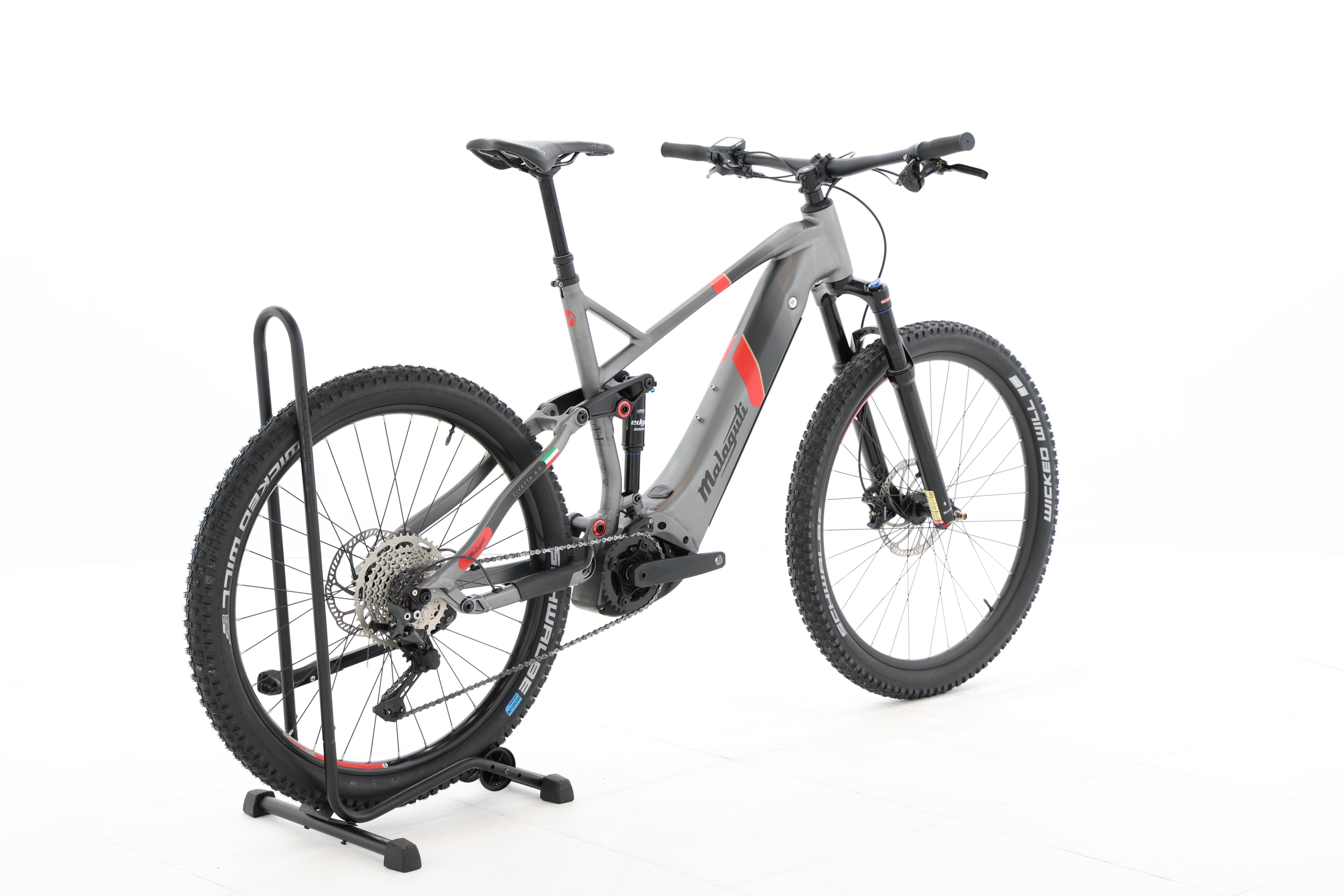 ad0a6d61-ac18-4d81-96da-bbea4efe2fb2