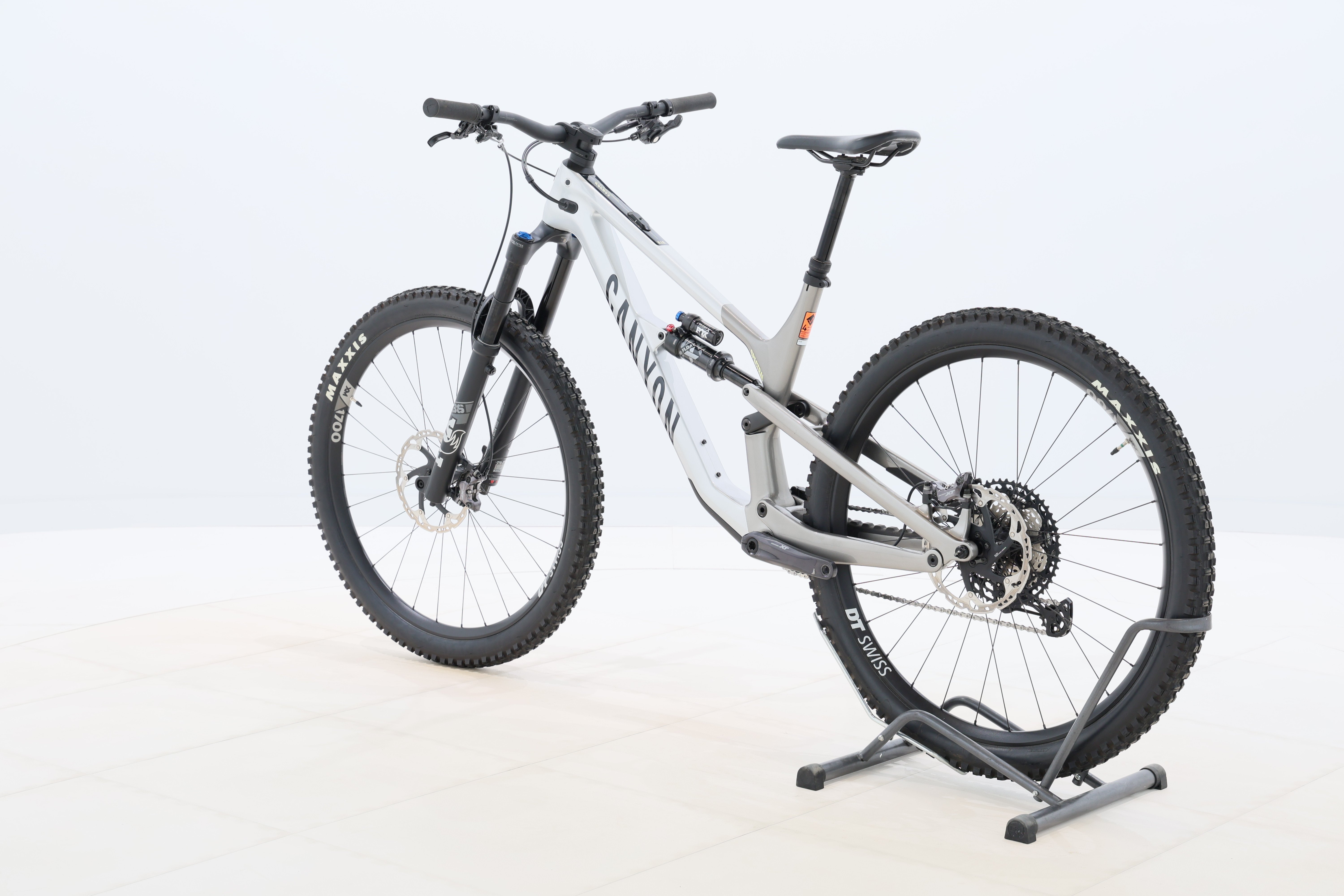 27b51c21-bab9-4525-a6e8-e136f0df10e4