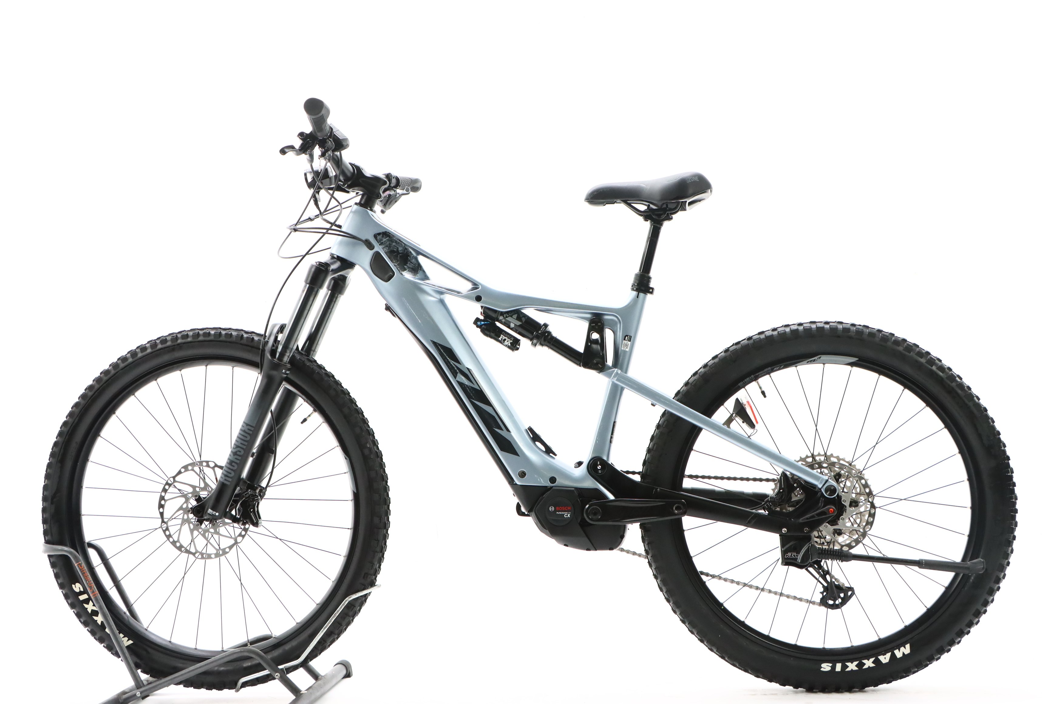 6a16bfce-2912-4a77-a5b8-7d794a2be18c