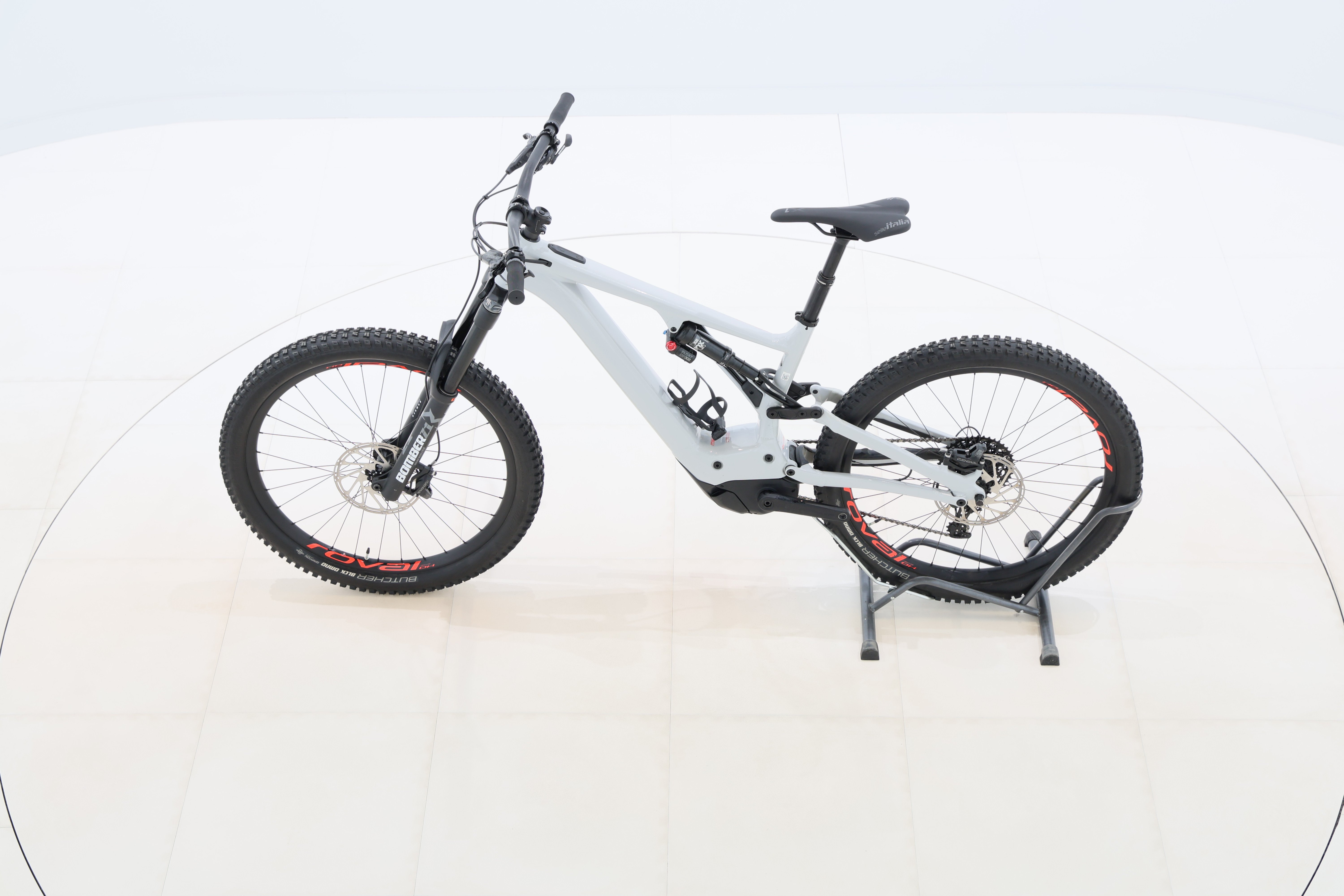 fb9cc4f9-1a06-4f25-a86f-f00cc22bca27