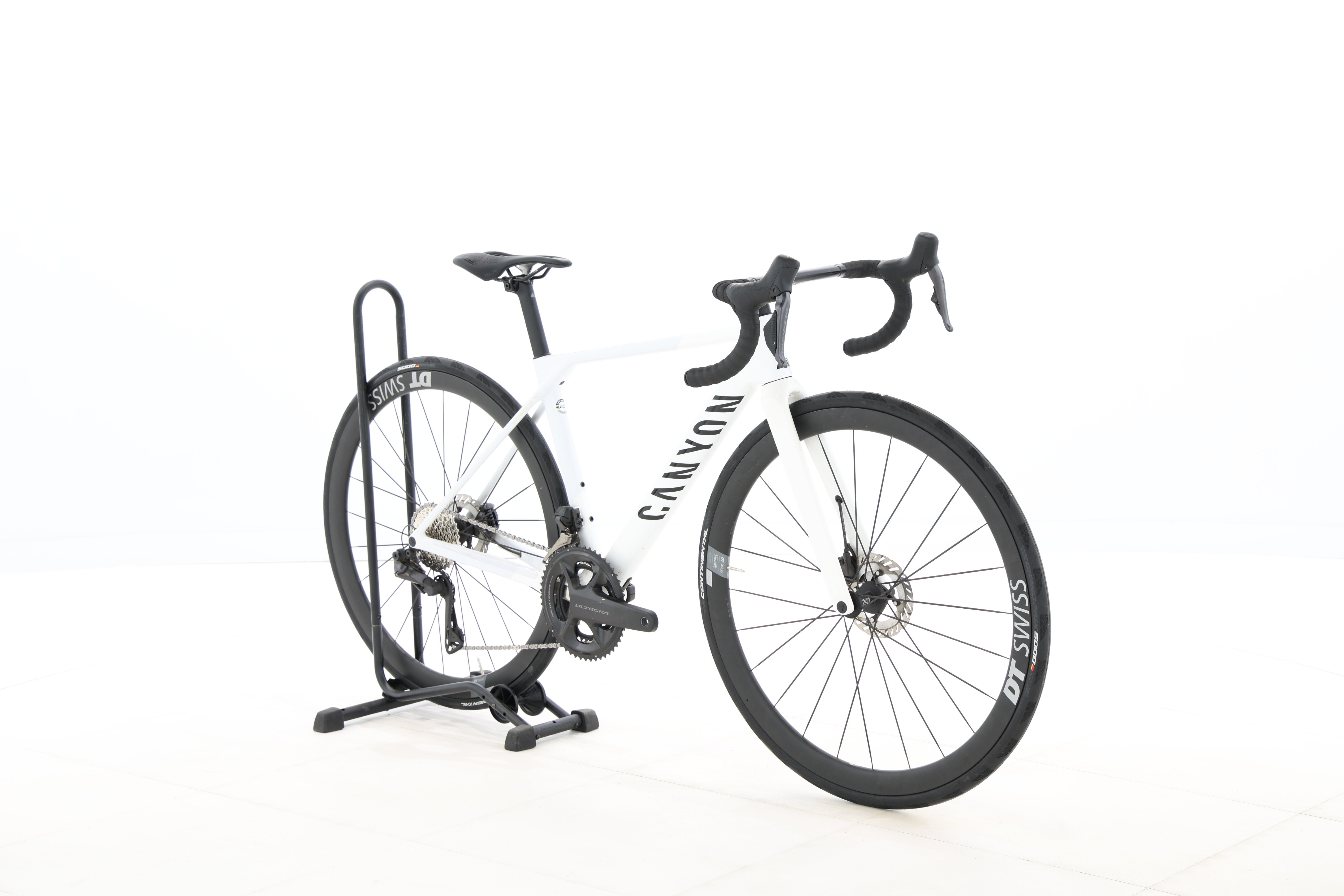 33ea9313-b7a2-413f-97fa-695f069c8c23