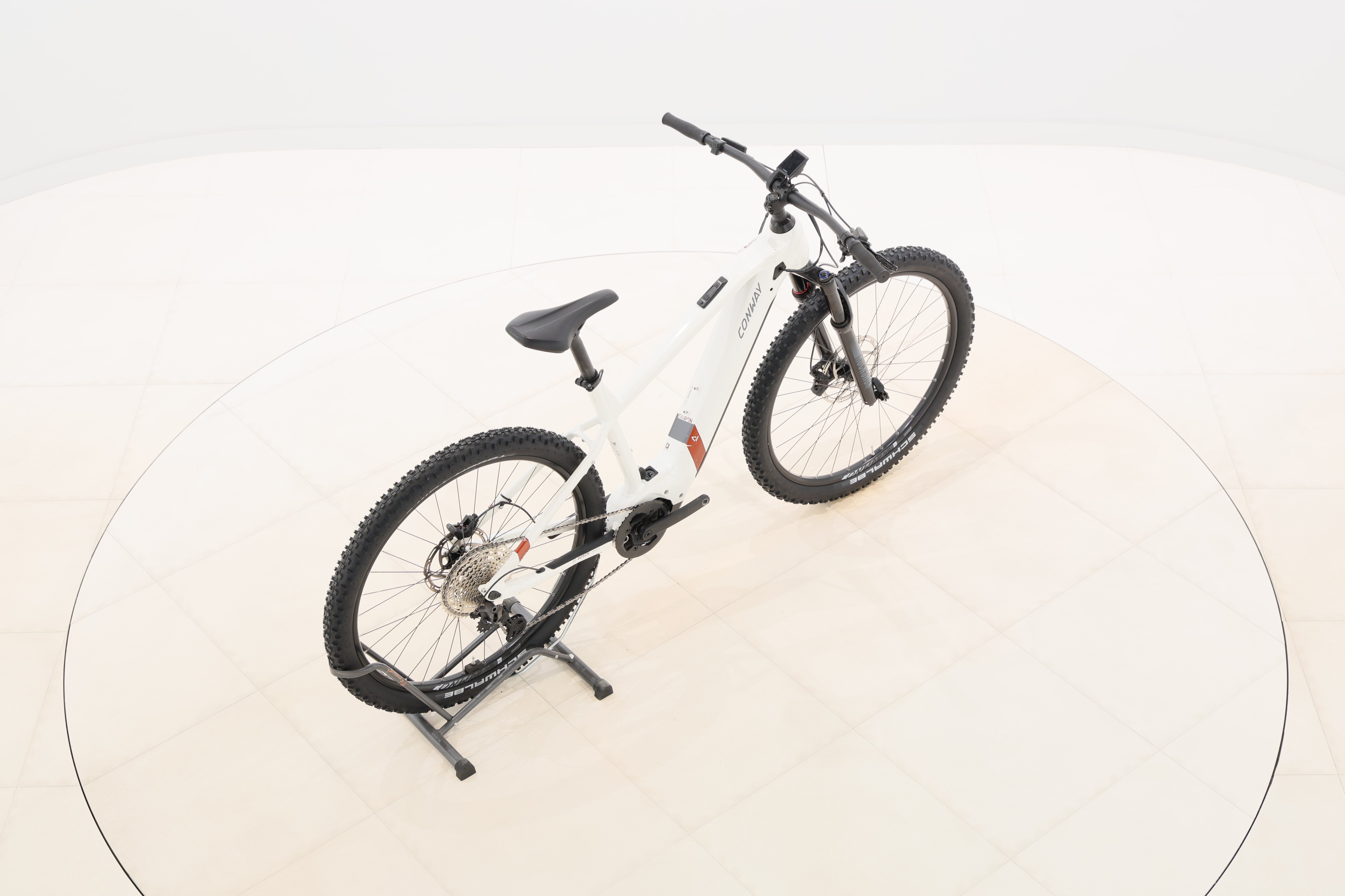 e1f93428-8cac-4088-9c25-f8c5f3618202