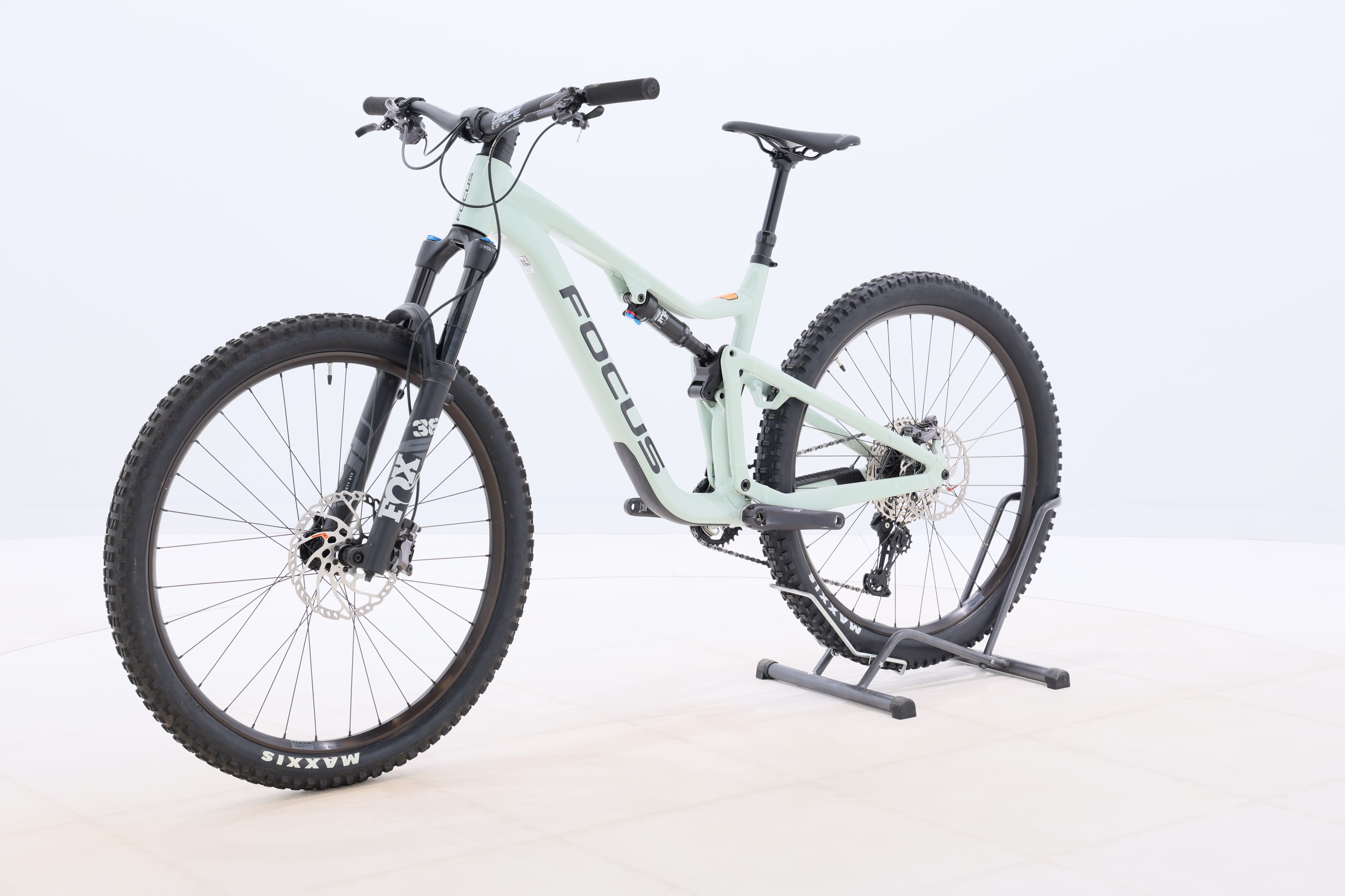 c2681f34-e30e-4f82-83ca-e410e52e9b1c