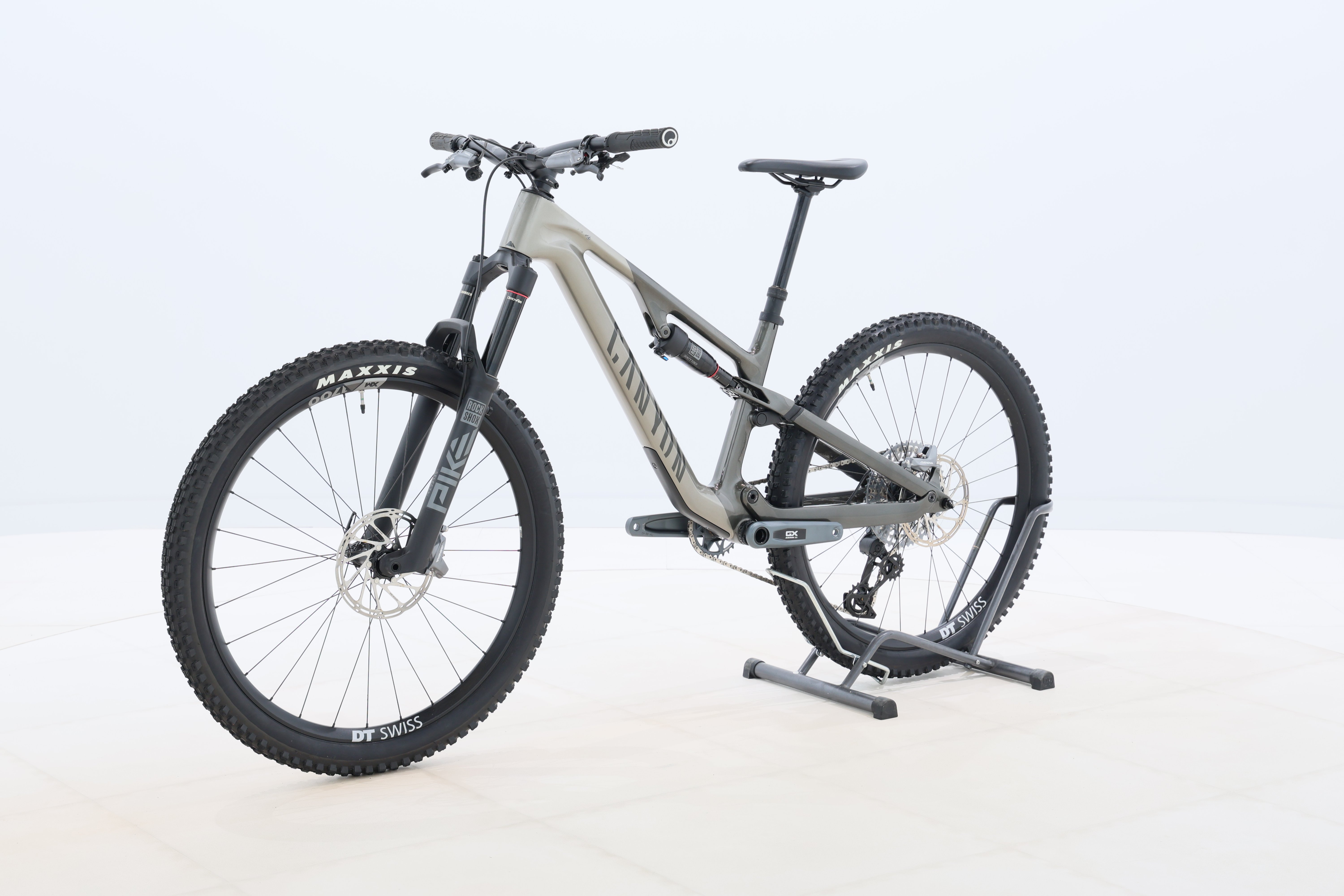 2e1e3d3f-57cd-4d4d-903b-a3aa0061db49