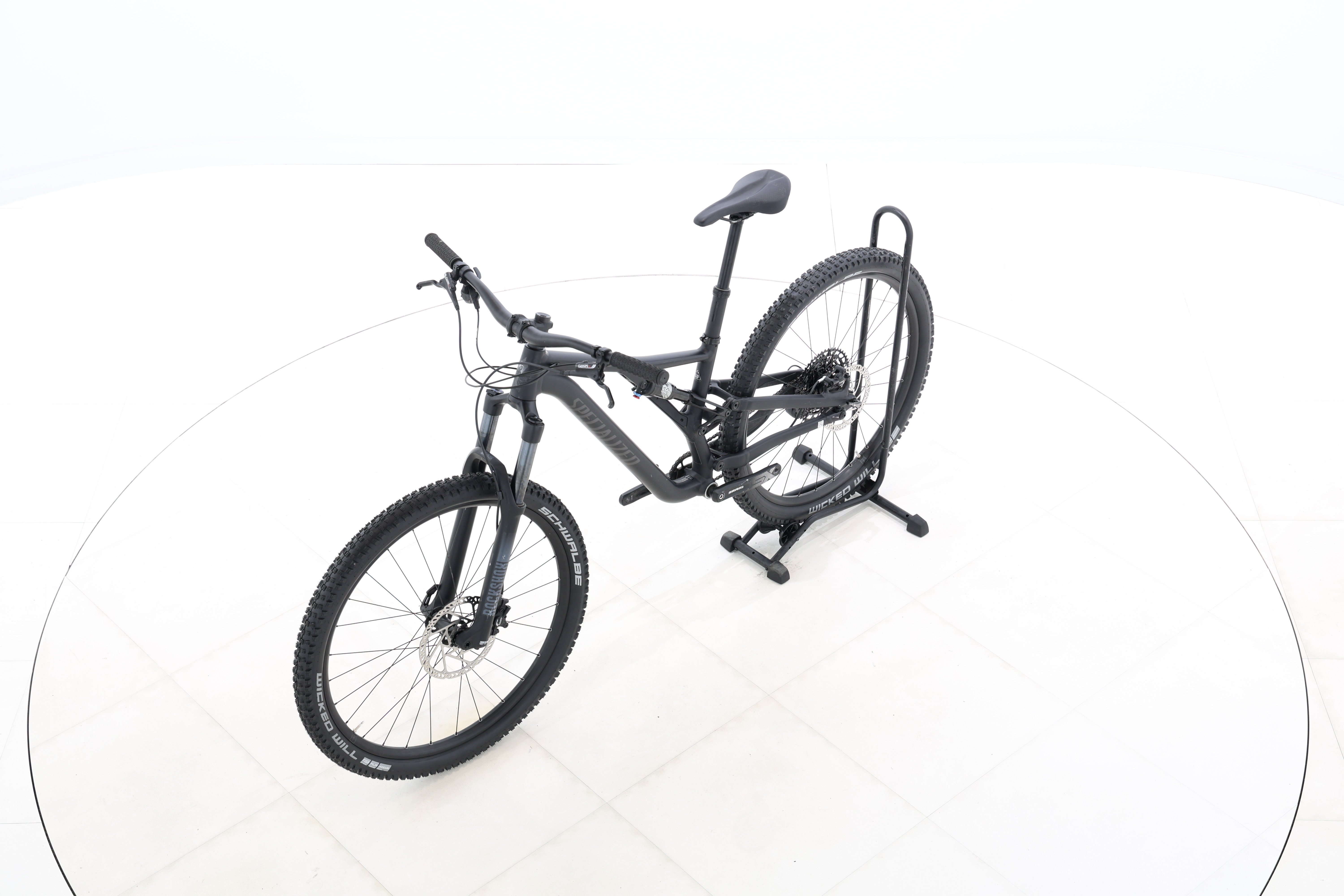 0e68c9e6-e2d4-46d4-901c-d908b81e71ac