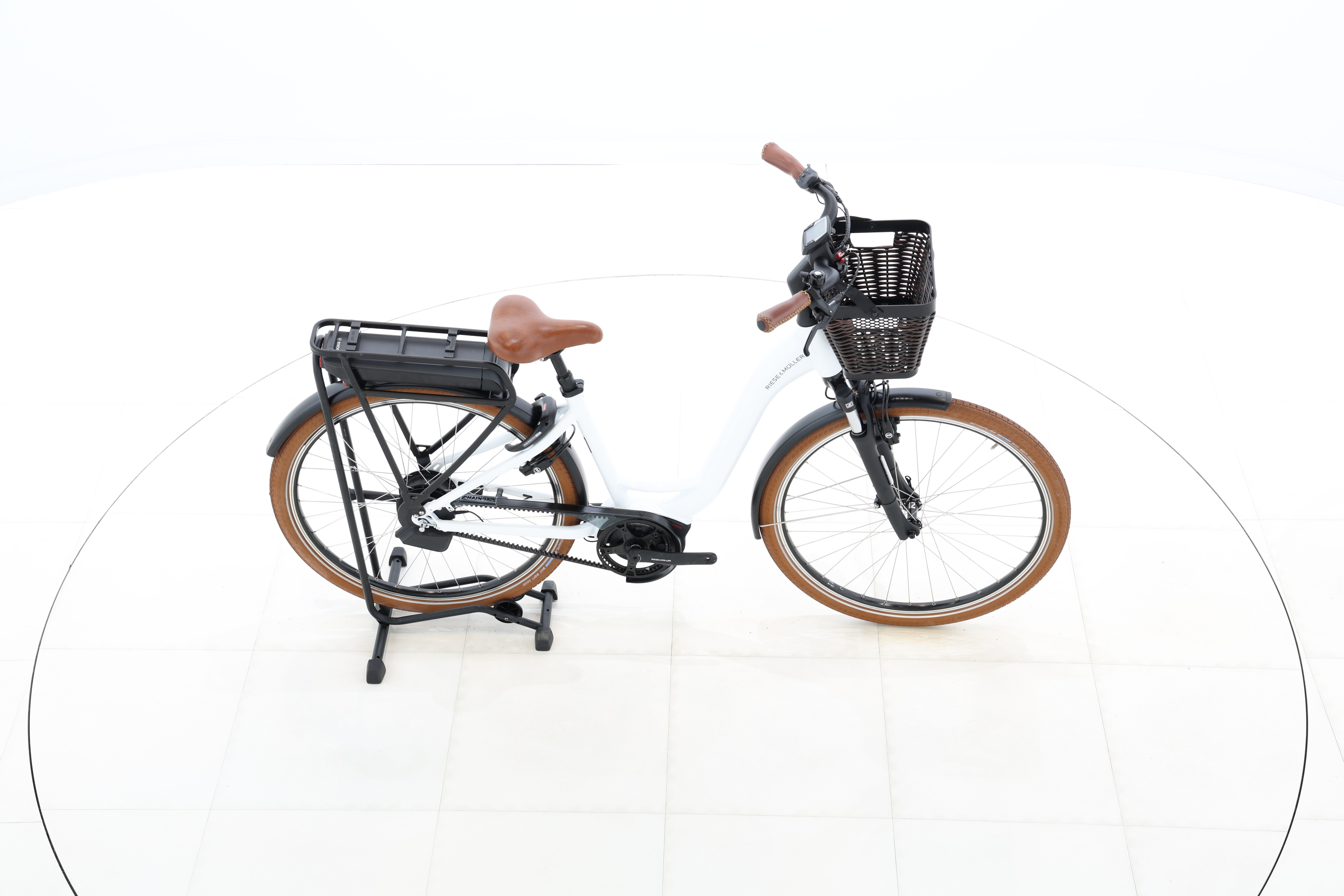 61f21a9b-576d-4329-b56c-b93925d1931c