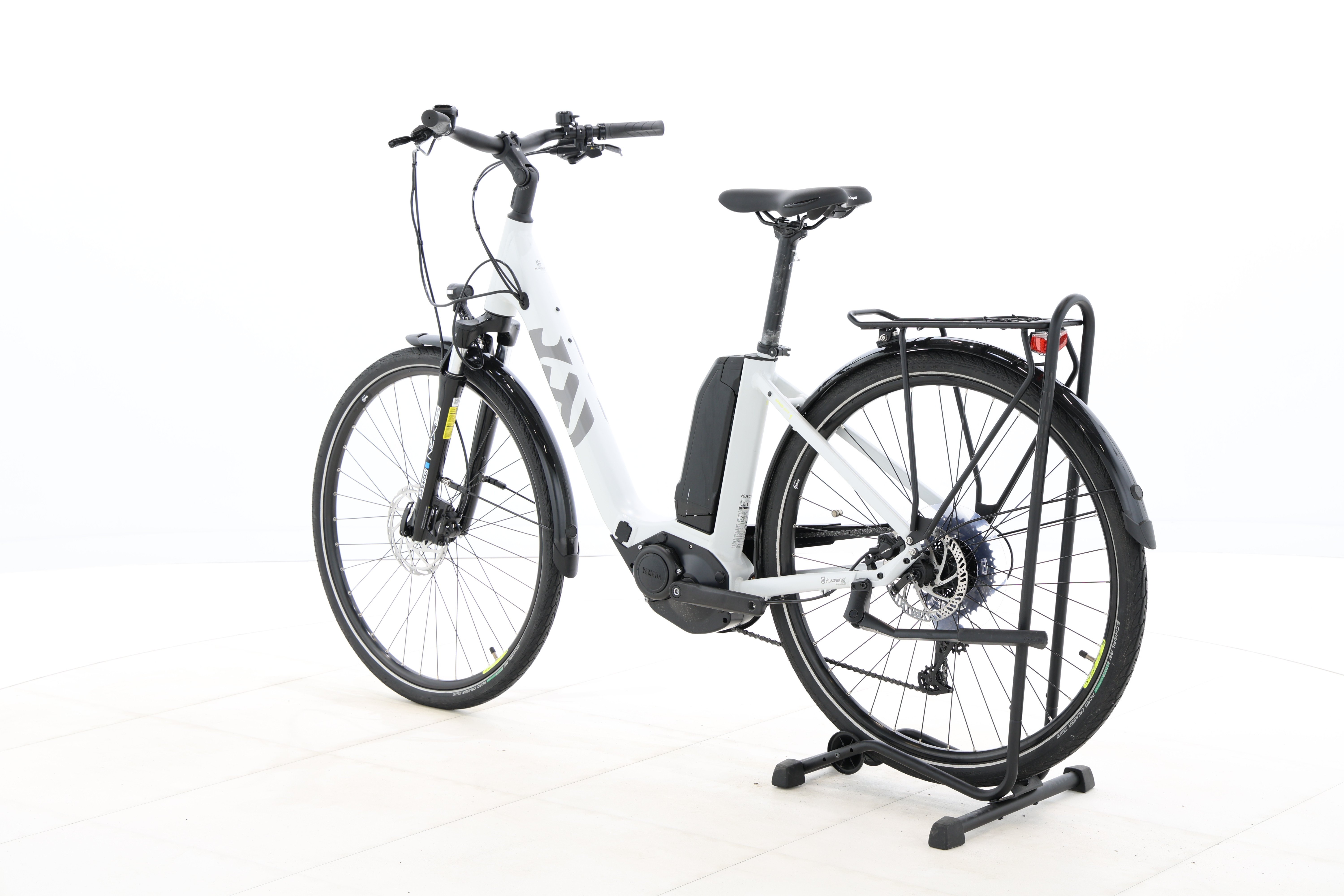 548cd459-303e-49e9-b100-480132f5b48e