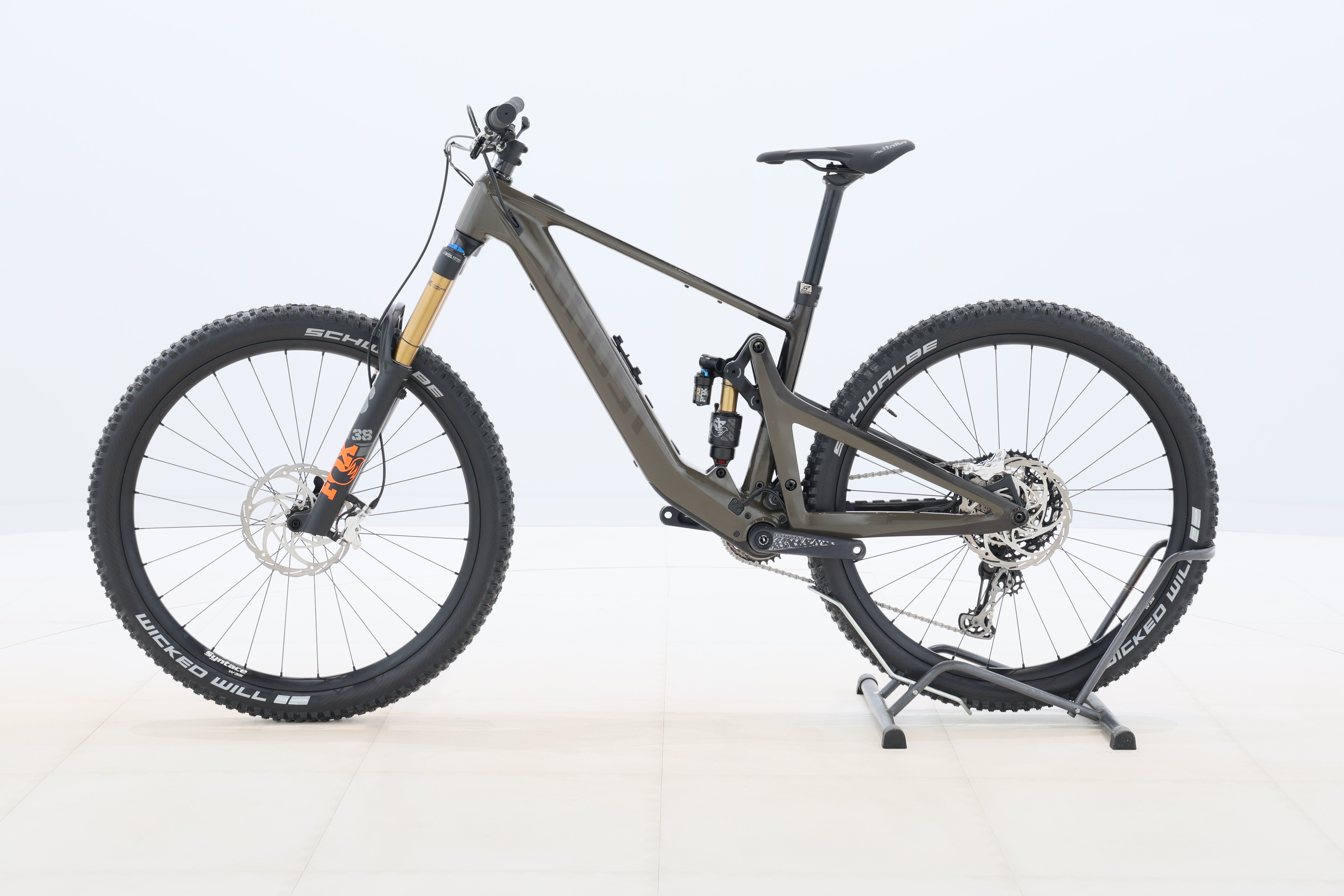 d05fd6e8-234a-4334-bb2c-86695270e0c4