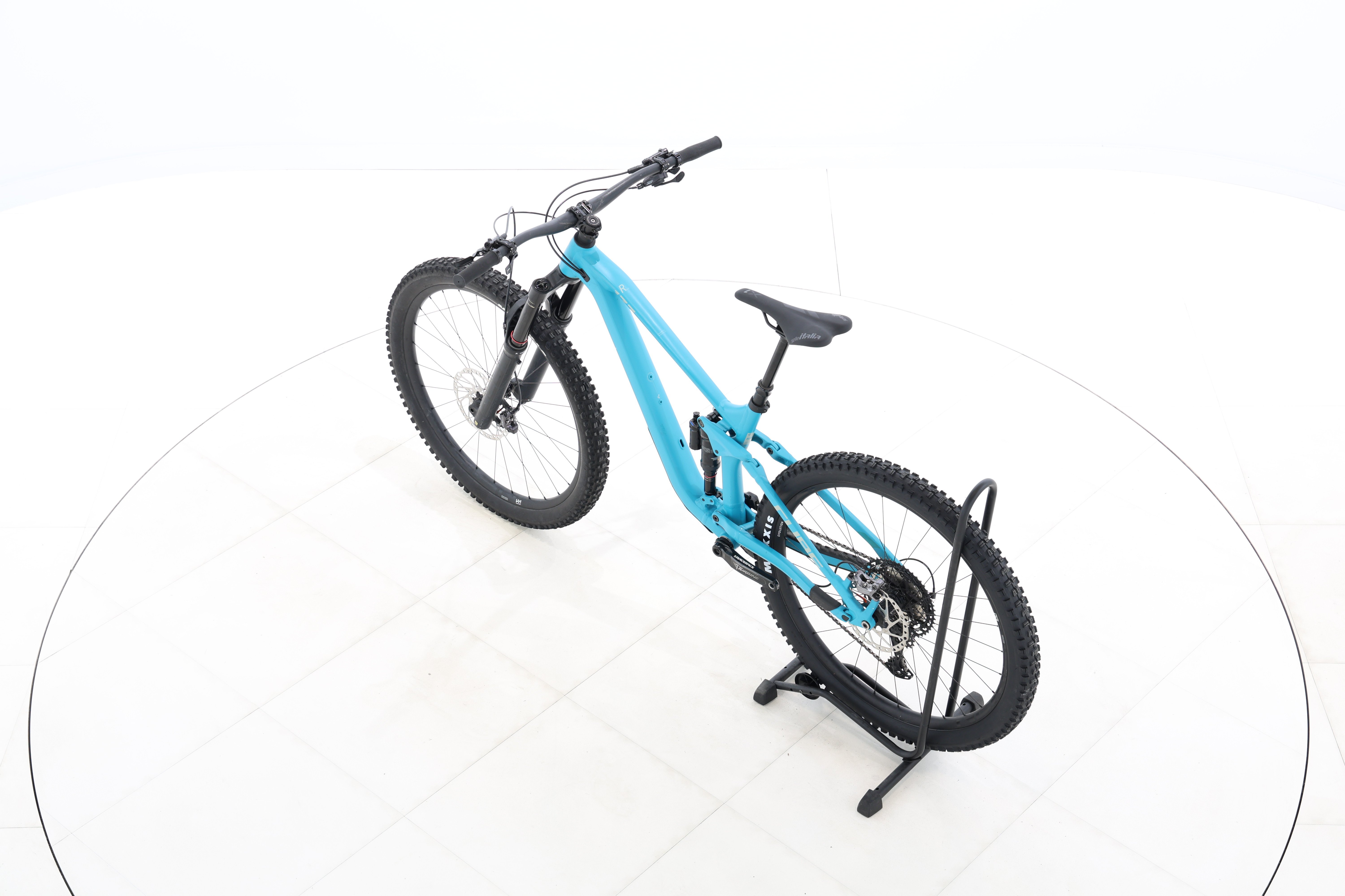 9f501fae-d2a6-4c08-816d-e2806427c0c5