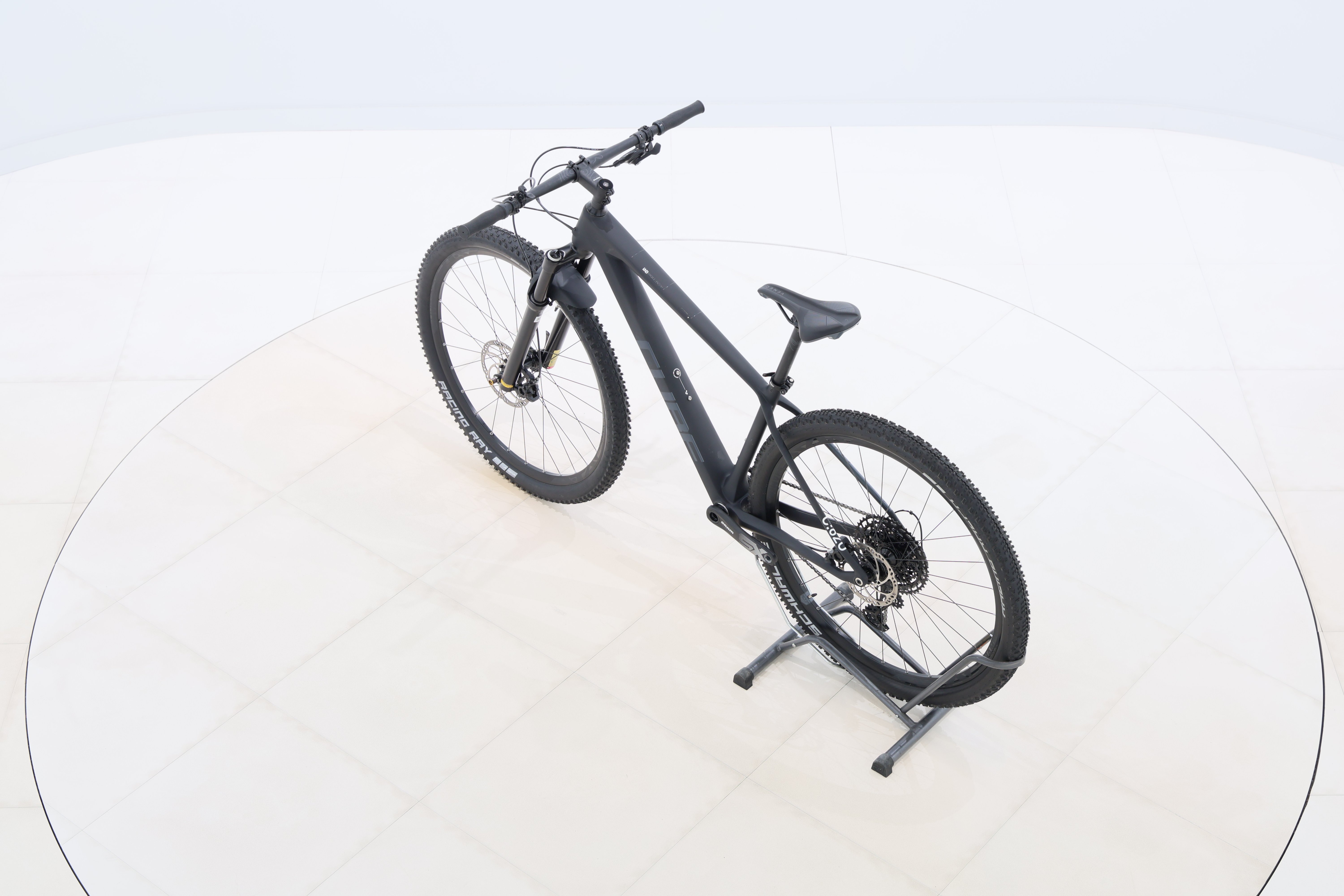 36b52e4e-66d8-43a4-b96b-fd6b24946768