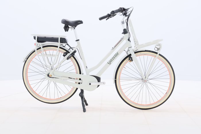 Gazelle MISS GRACE C7+ HMB 500 2023