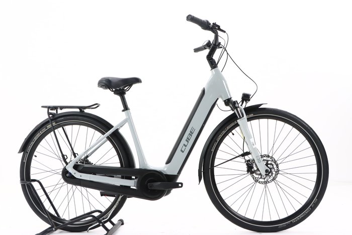 Cube SUPREME HYBRID ONE 500 2023