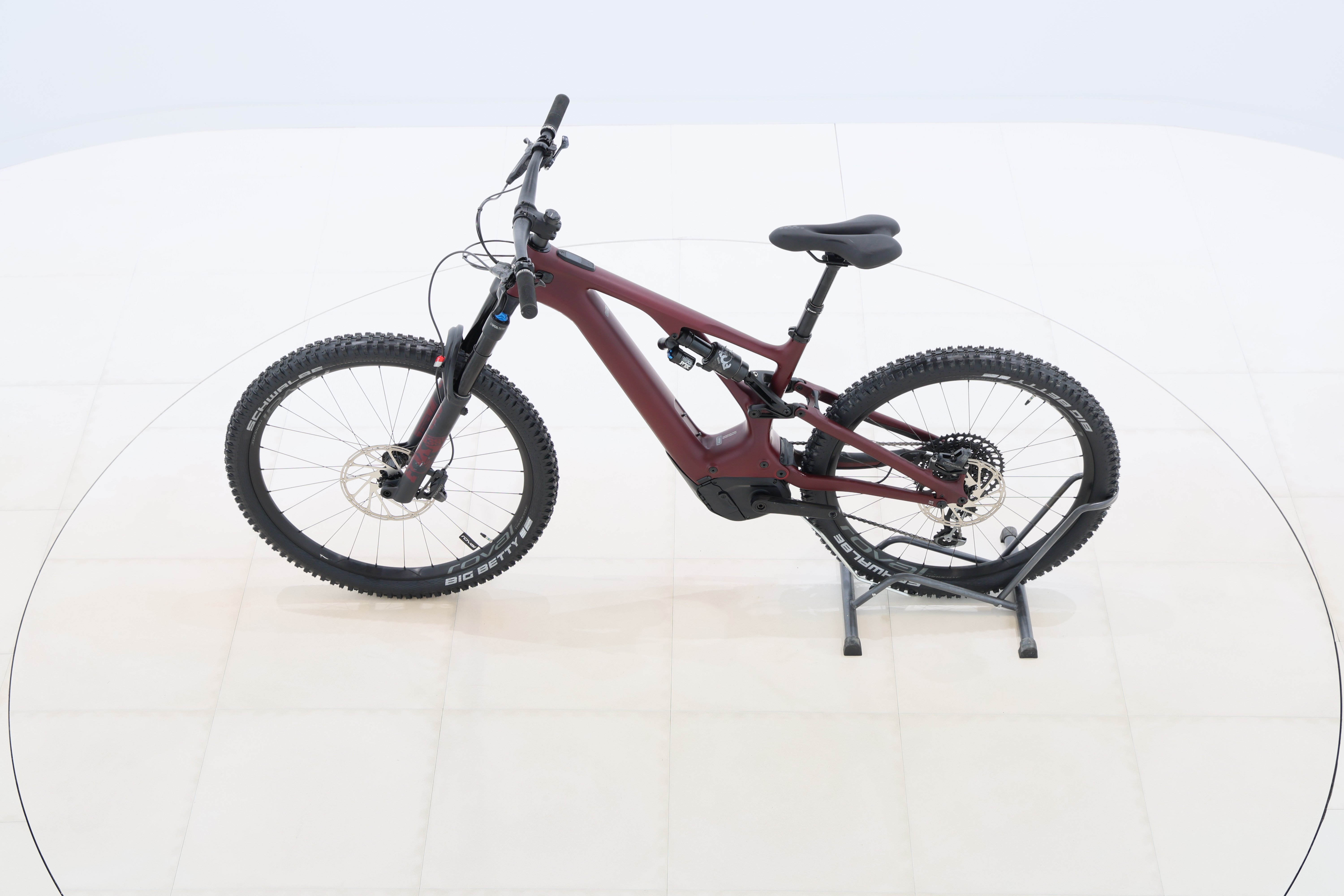 8a9a1da8-6914-41e3-b7cc-0859feb7e005