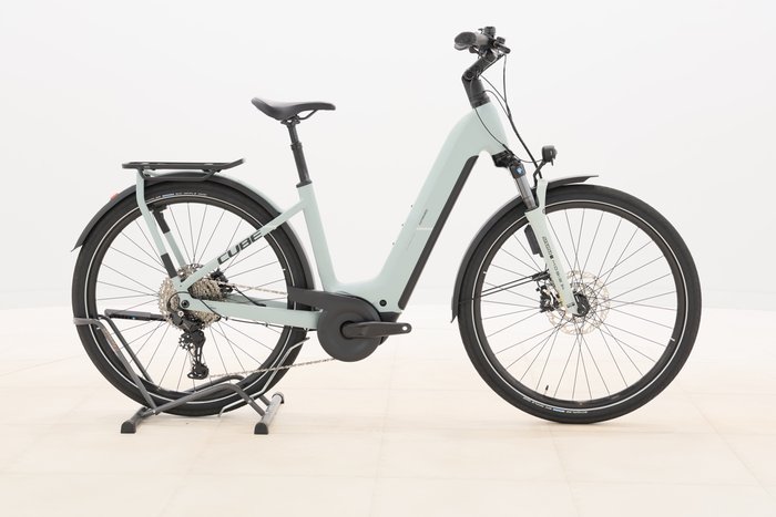 Cube KATHMANDU HYBRID EX 800 2025