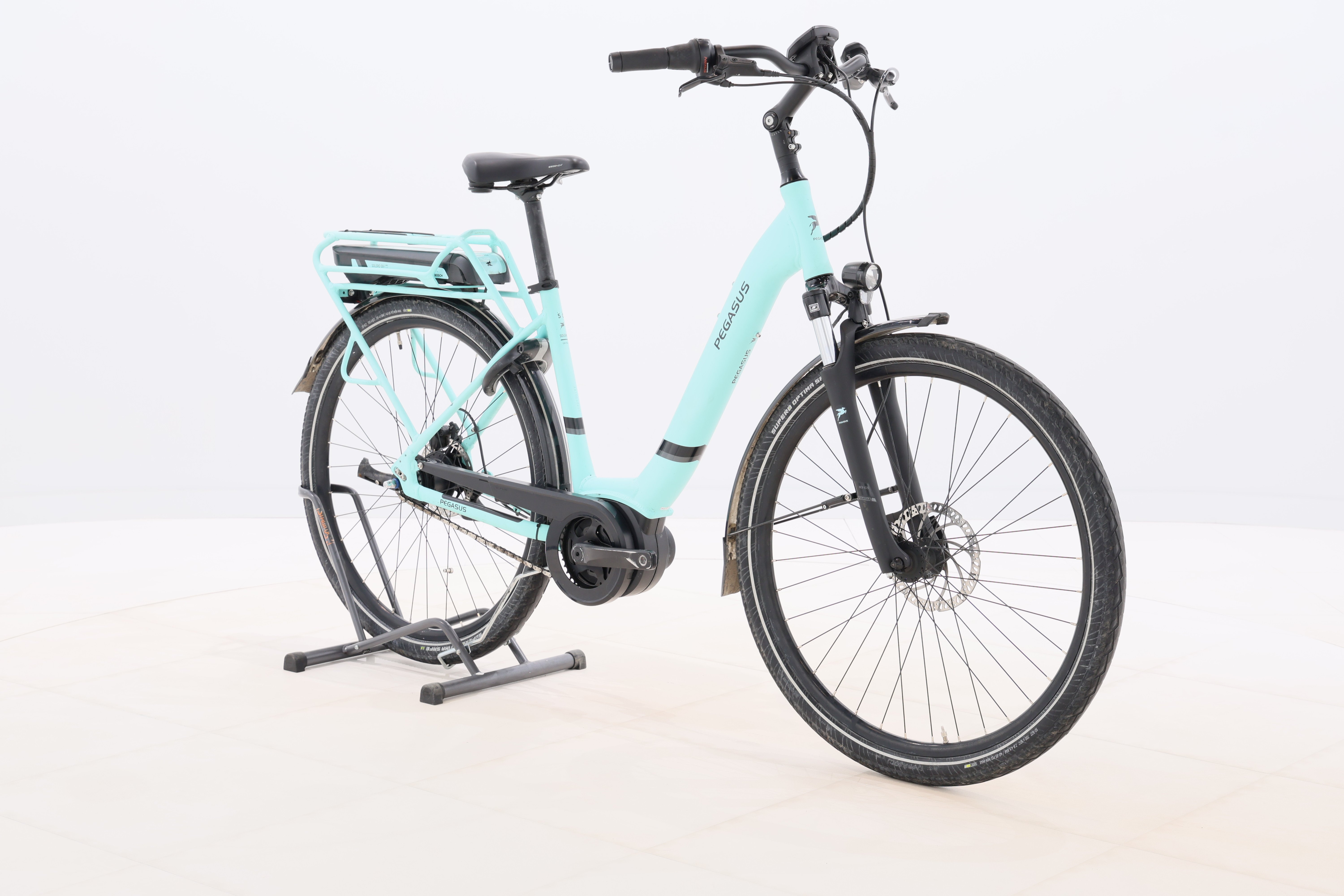 5a1675ed-2d6b-42ca-9a61-44c204773e3a