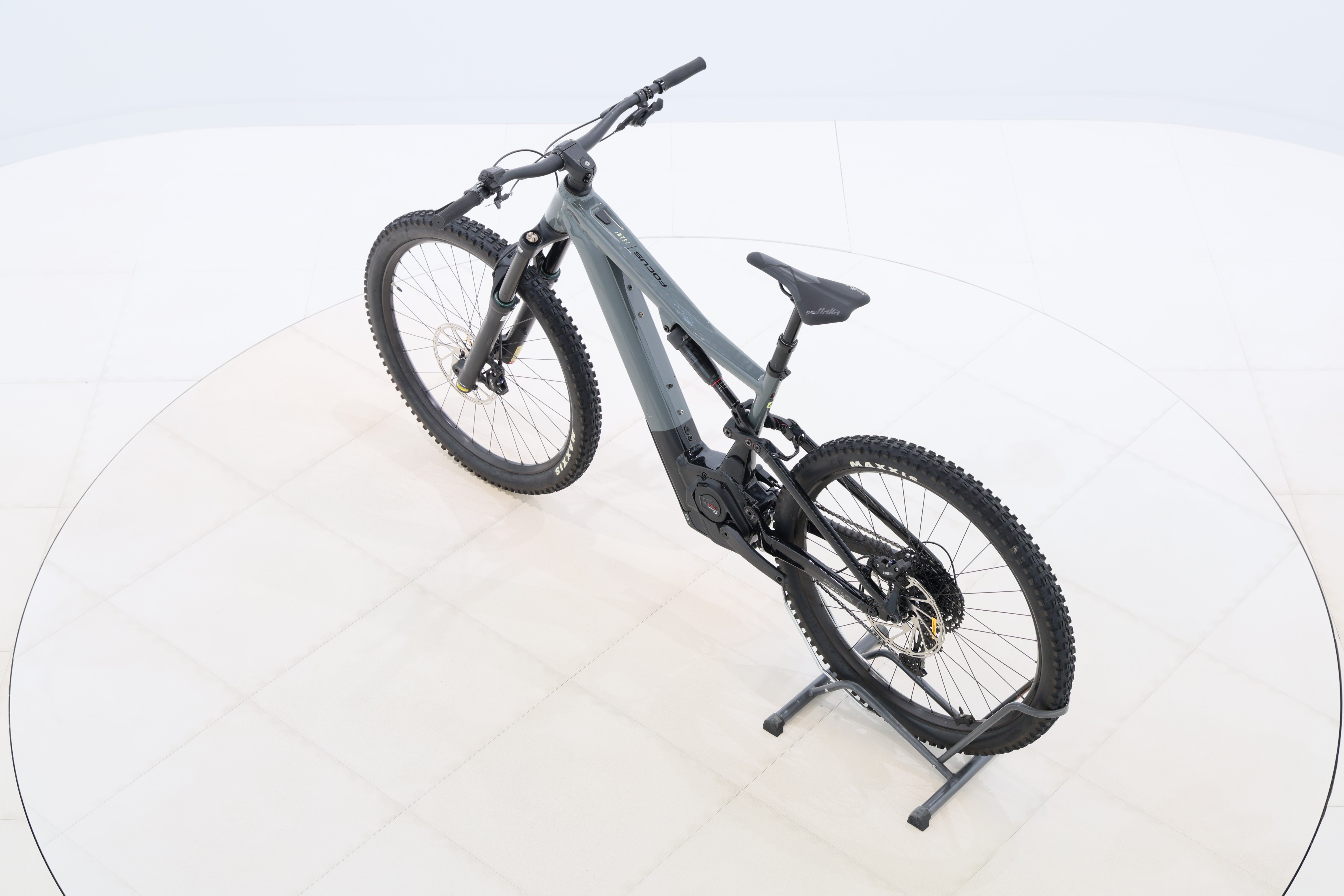 ca02cf72-b0cd-4cc5-8df7-6336ea53823a