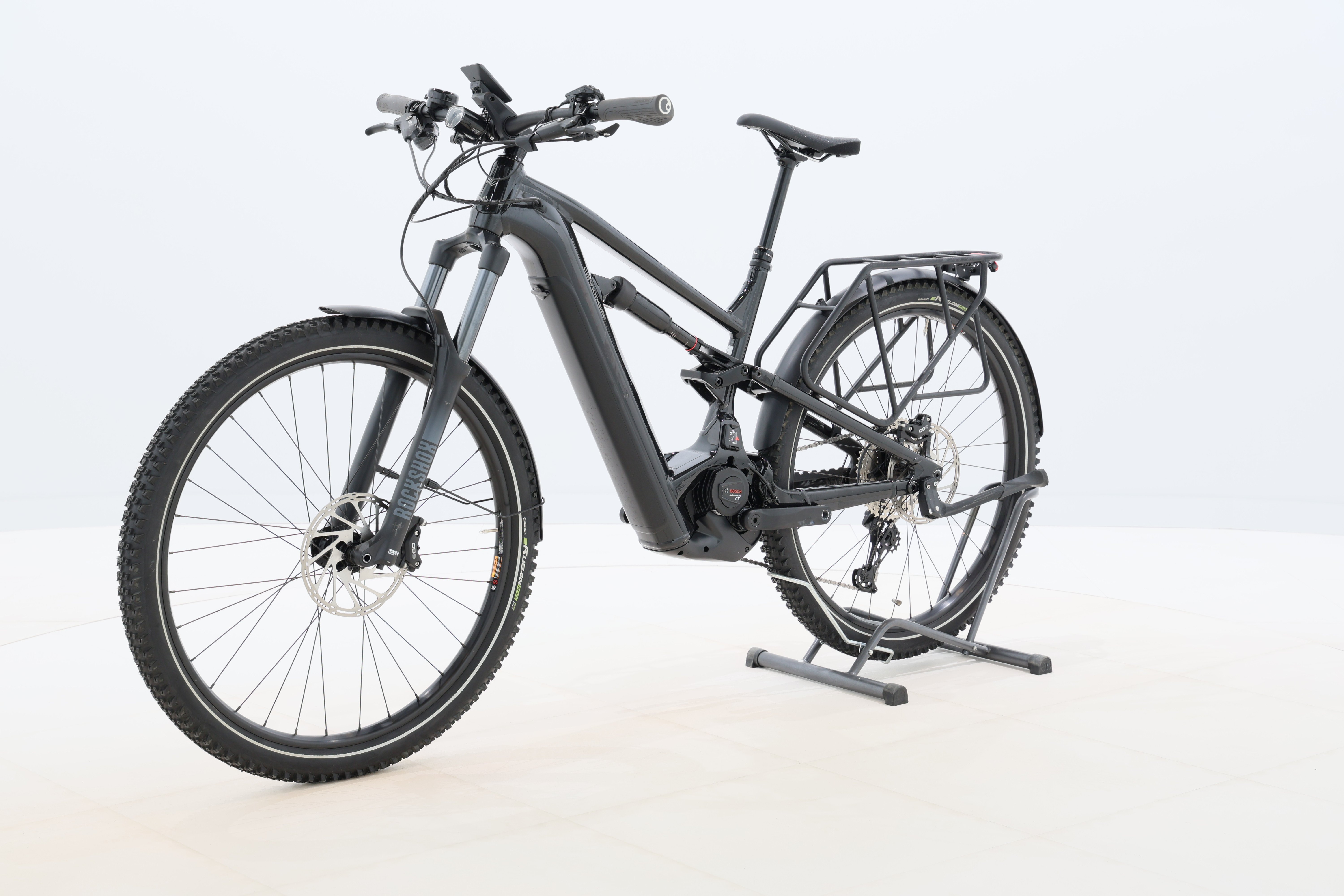 1638dc9b-9879-43c6-a89d-dab60c03b0e9