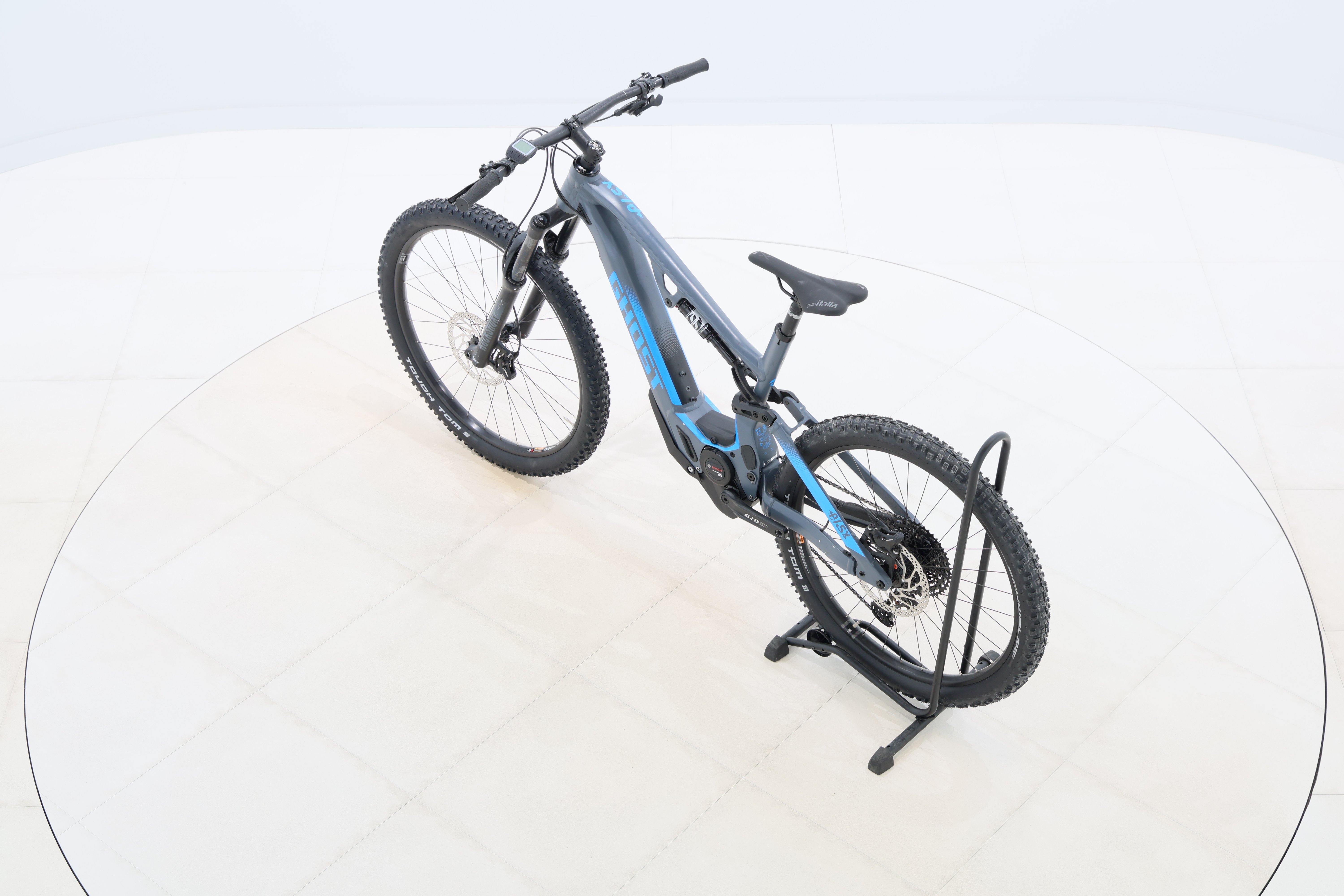 65a3e109-692b-416e-a97d-fd7e3b98547b