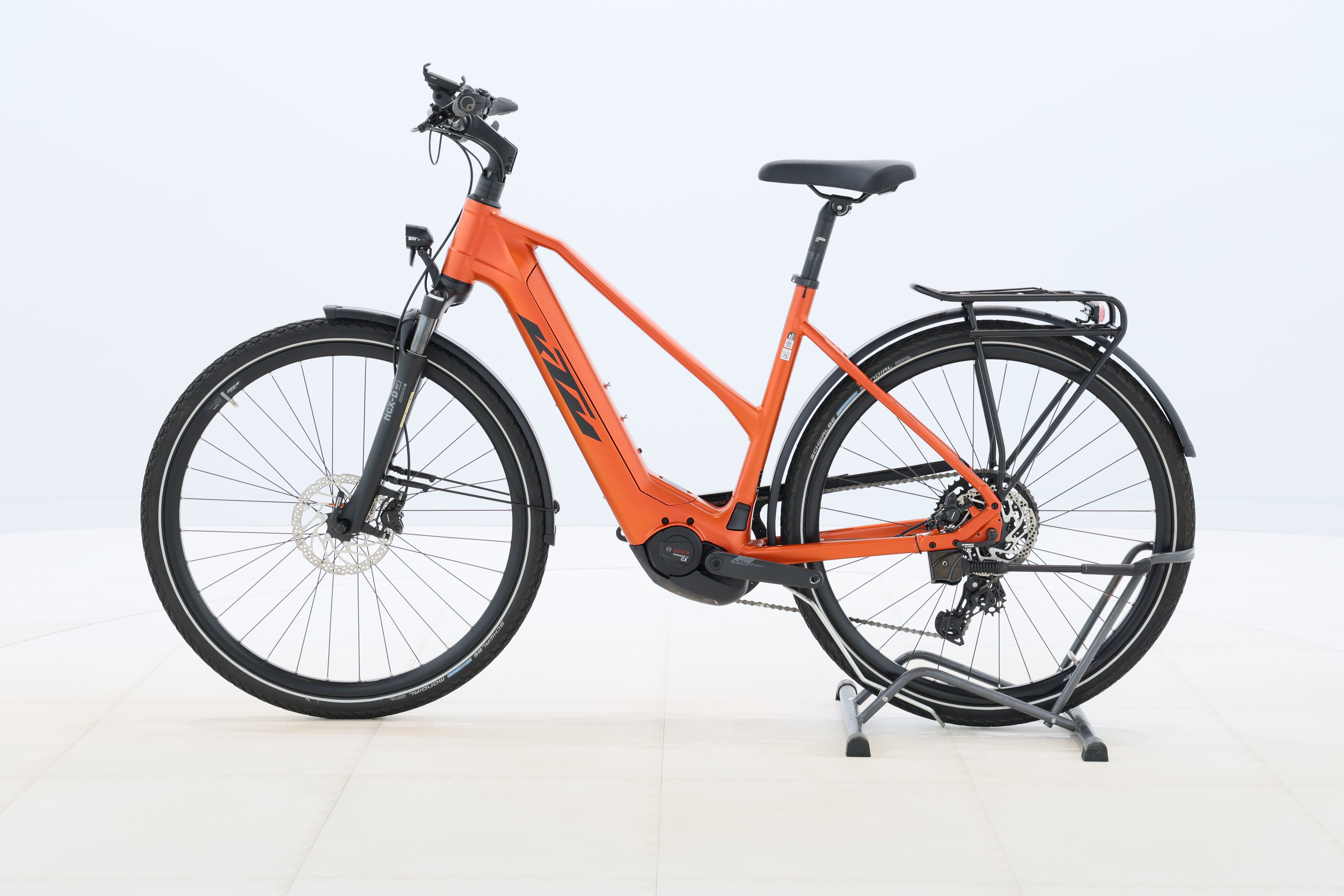 fe049742-7a51-4ecd-b24a-180b21325663