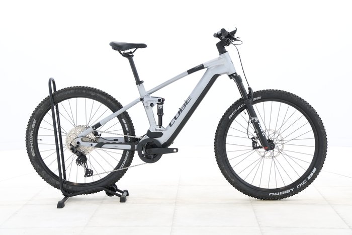 Cube STEREO HYBRID 120 RACE 750 2023