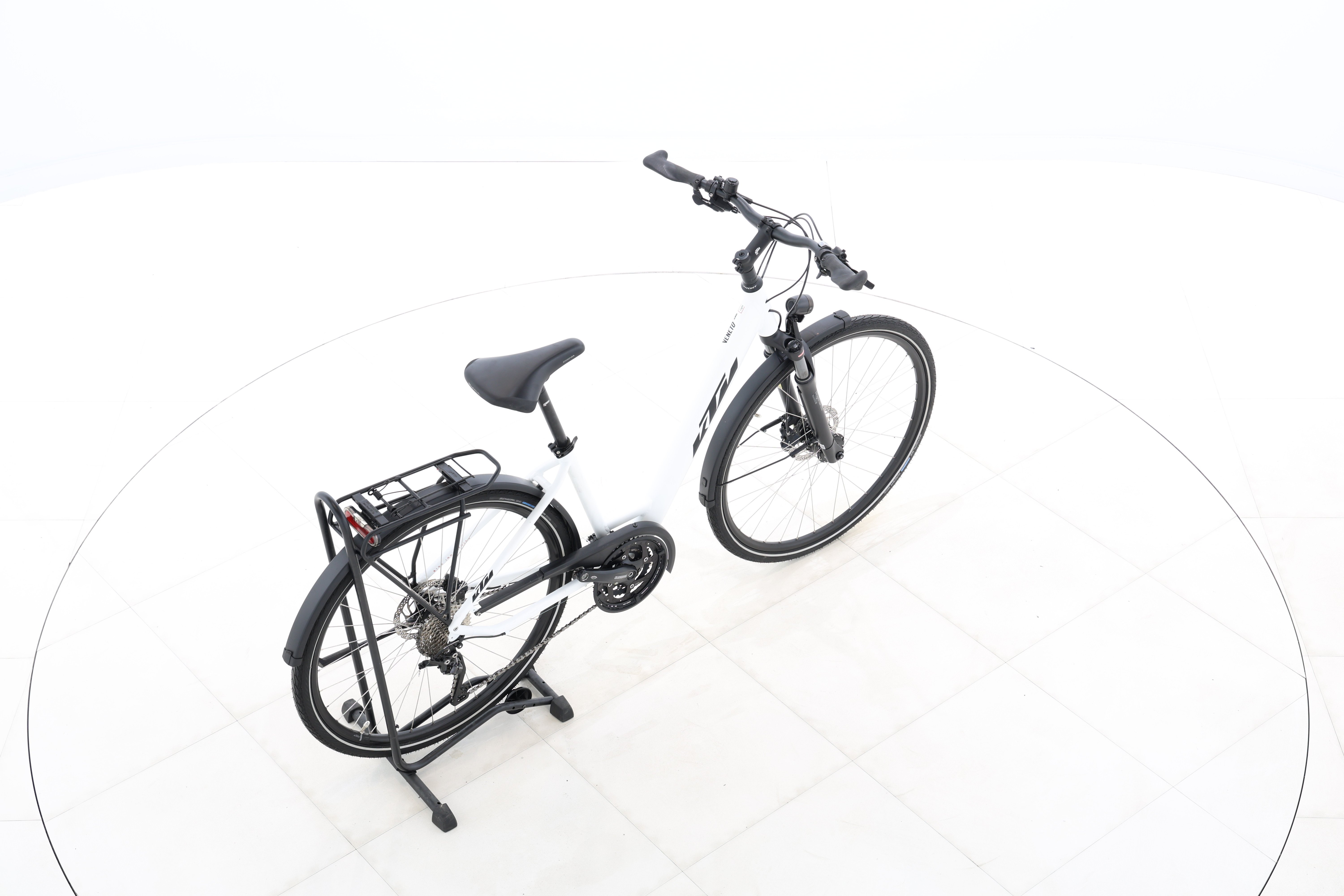 398c9a15-0038-44ba-9012-d4a108e5d1ea