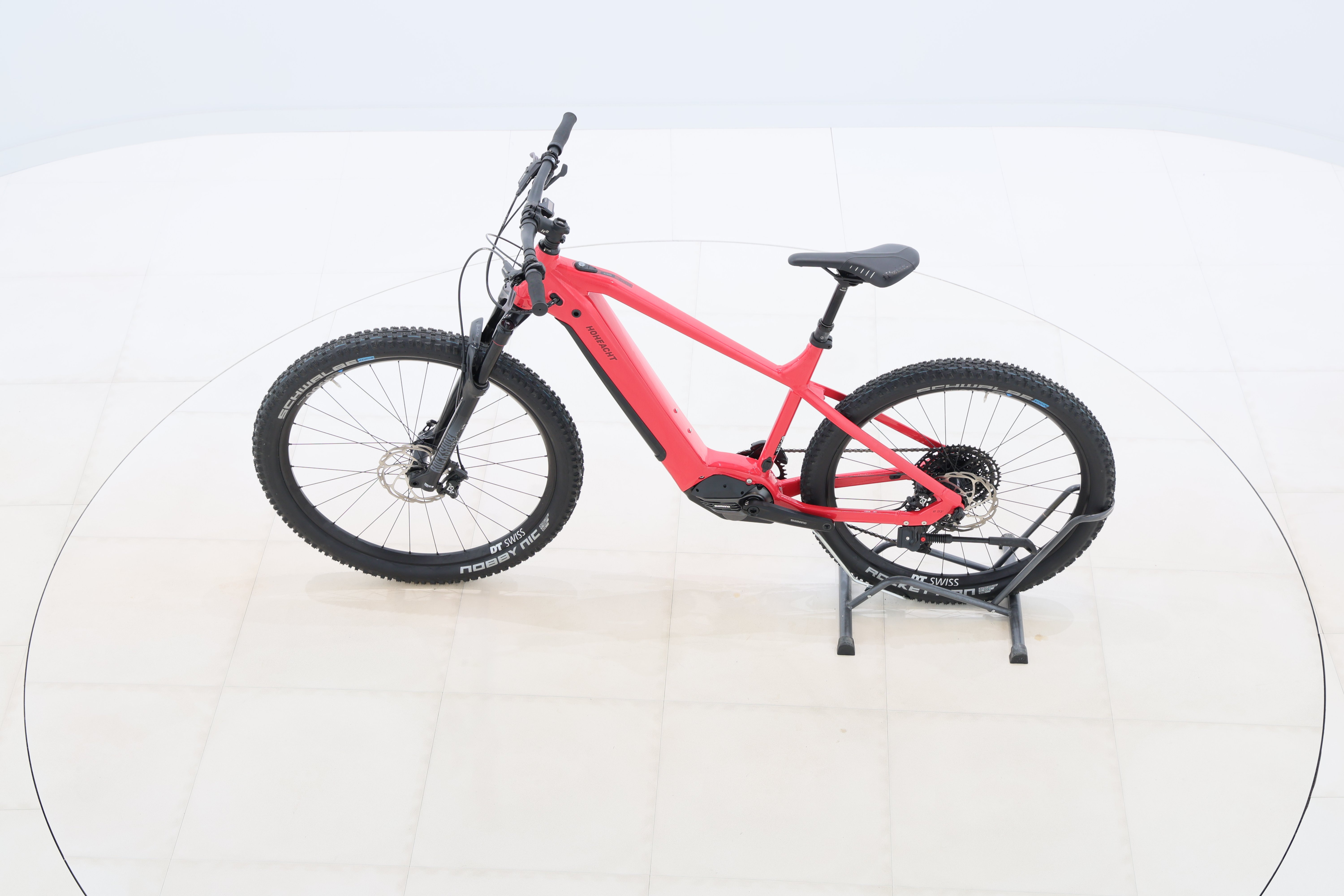 03b60e87-03cb-4eeb-9495-4225bea3d6b7