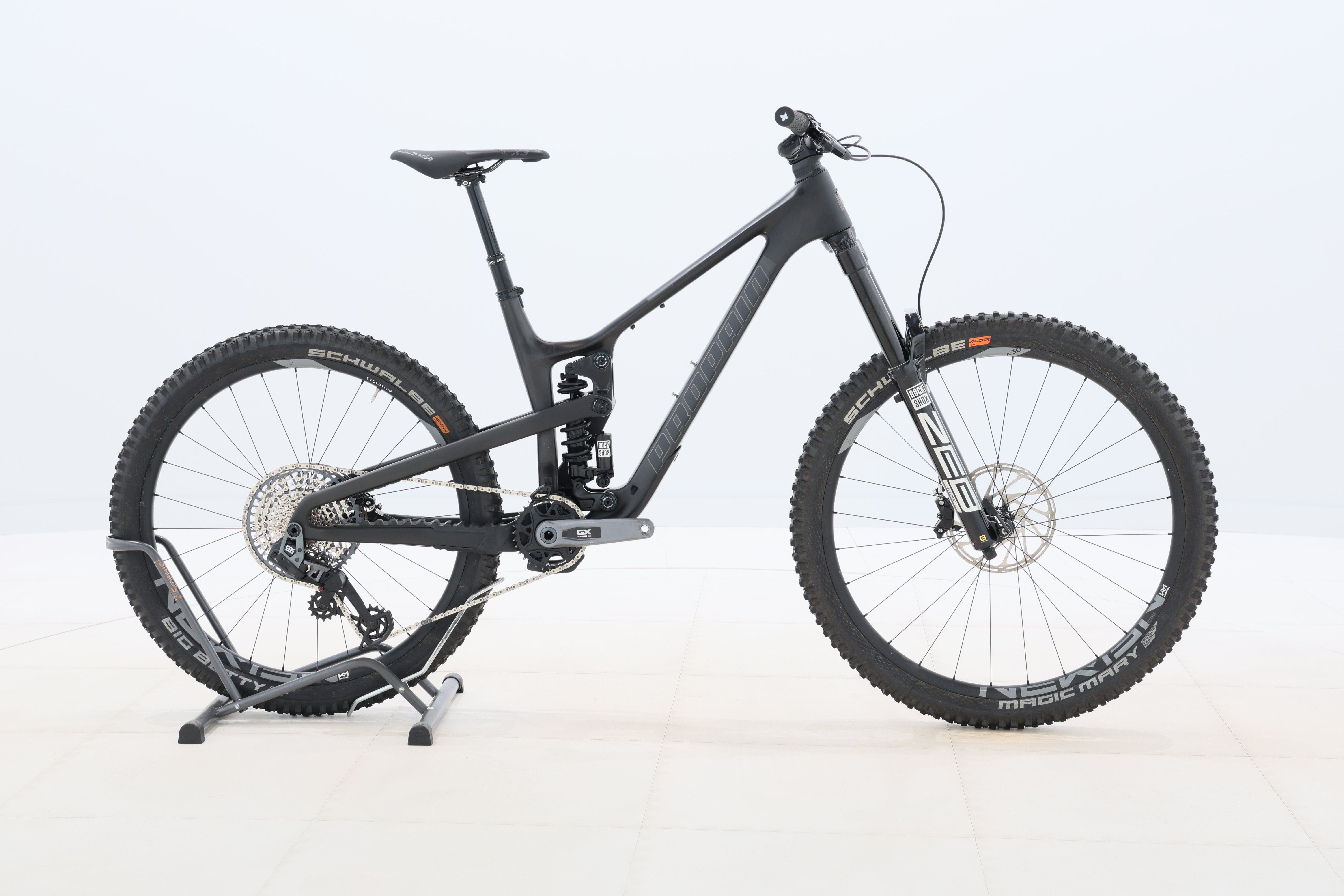 b7894adb-0f55-490d-9bed-03e94b0c39f7