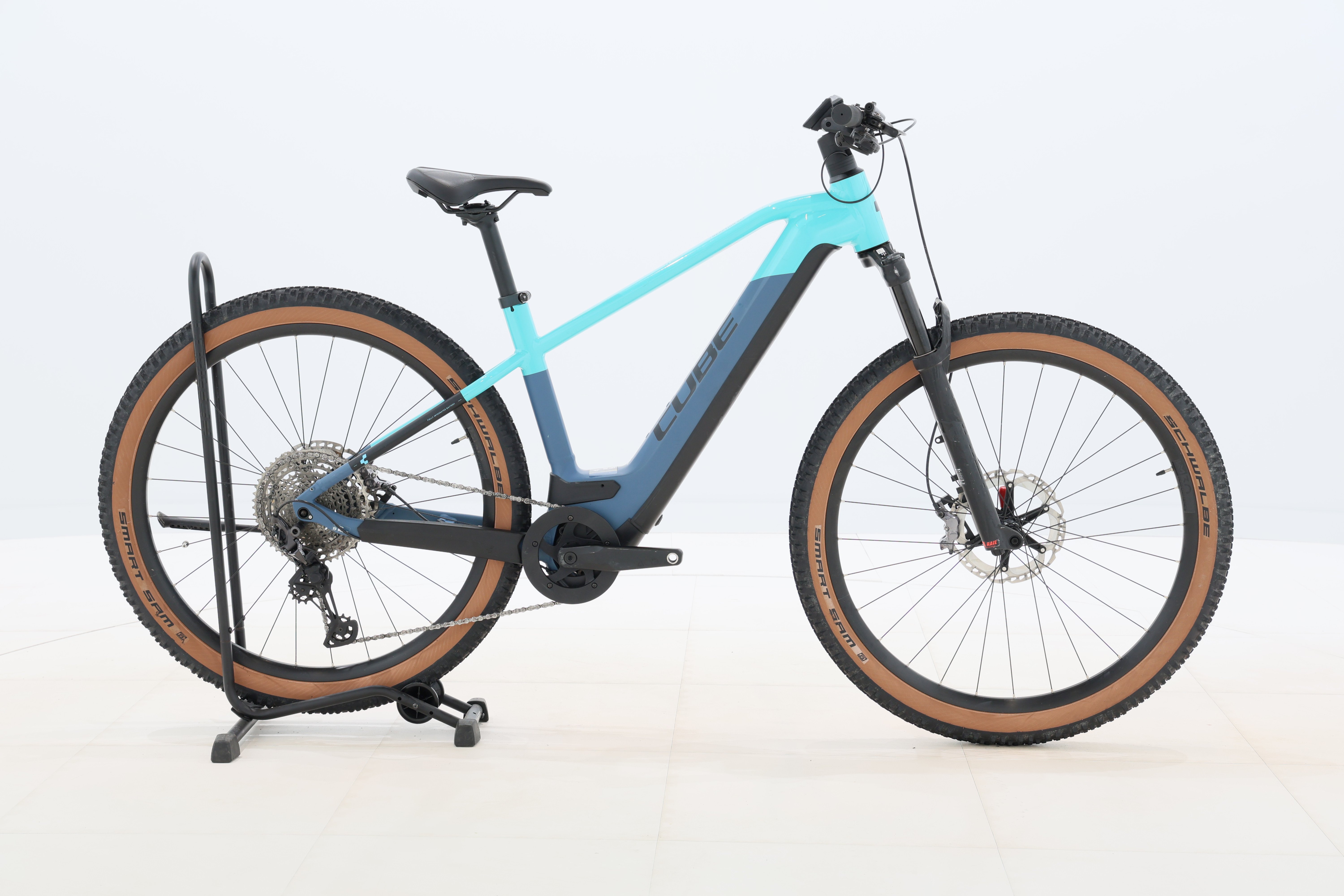 e120656d-c1d1-498f-8ea0-34b4b01f5d50