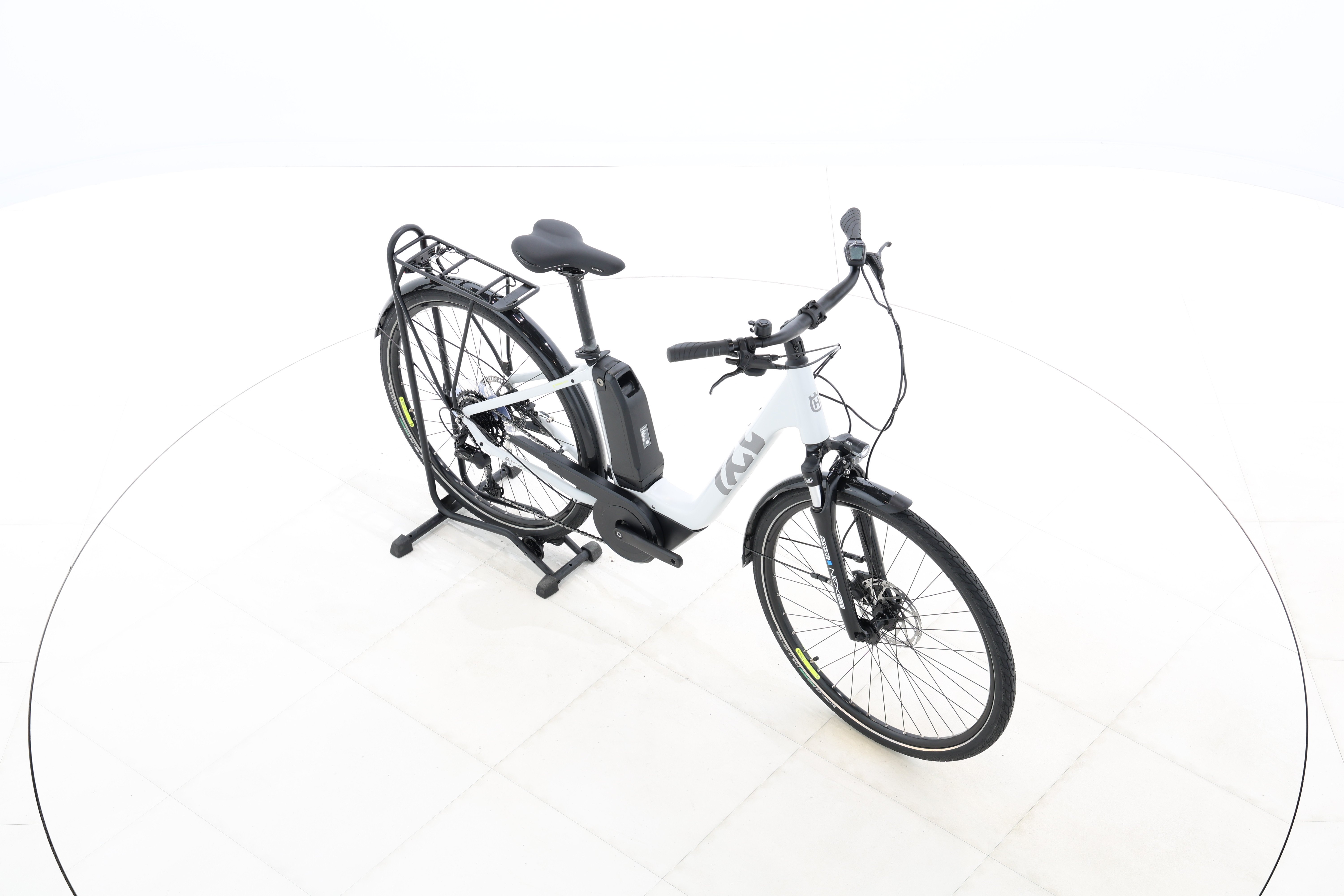 548cd459-303e-49e9-b100-480132f5b48e